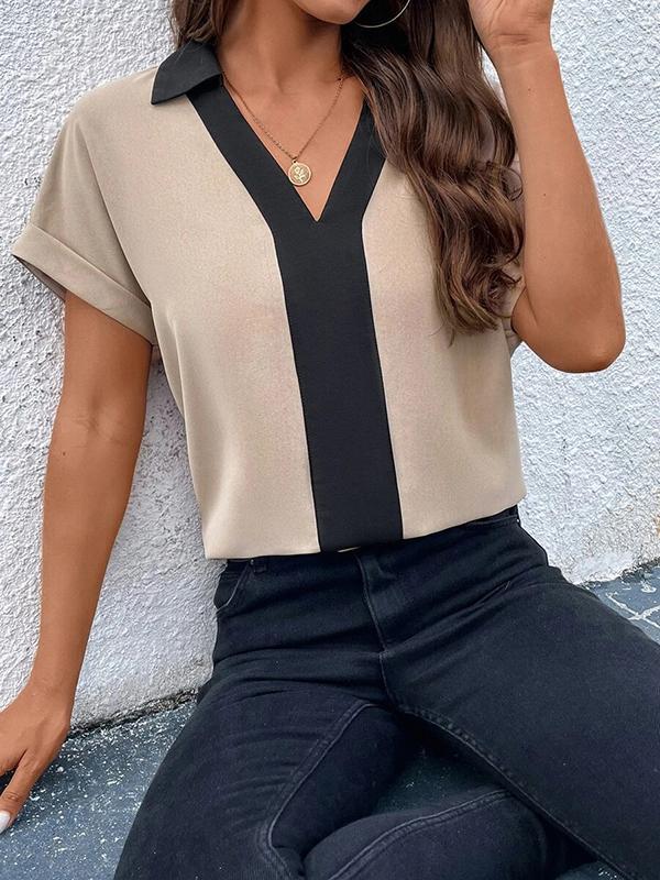 Loose Short Sleeves Contrast Color V-Neck T-Shirts Tops Product Image