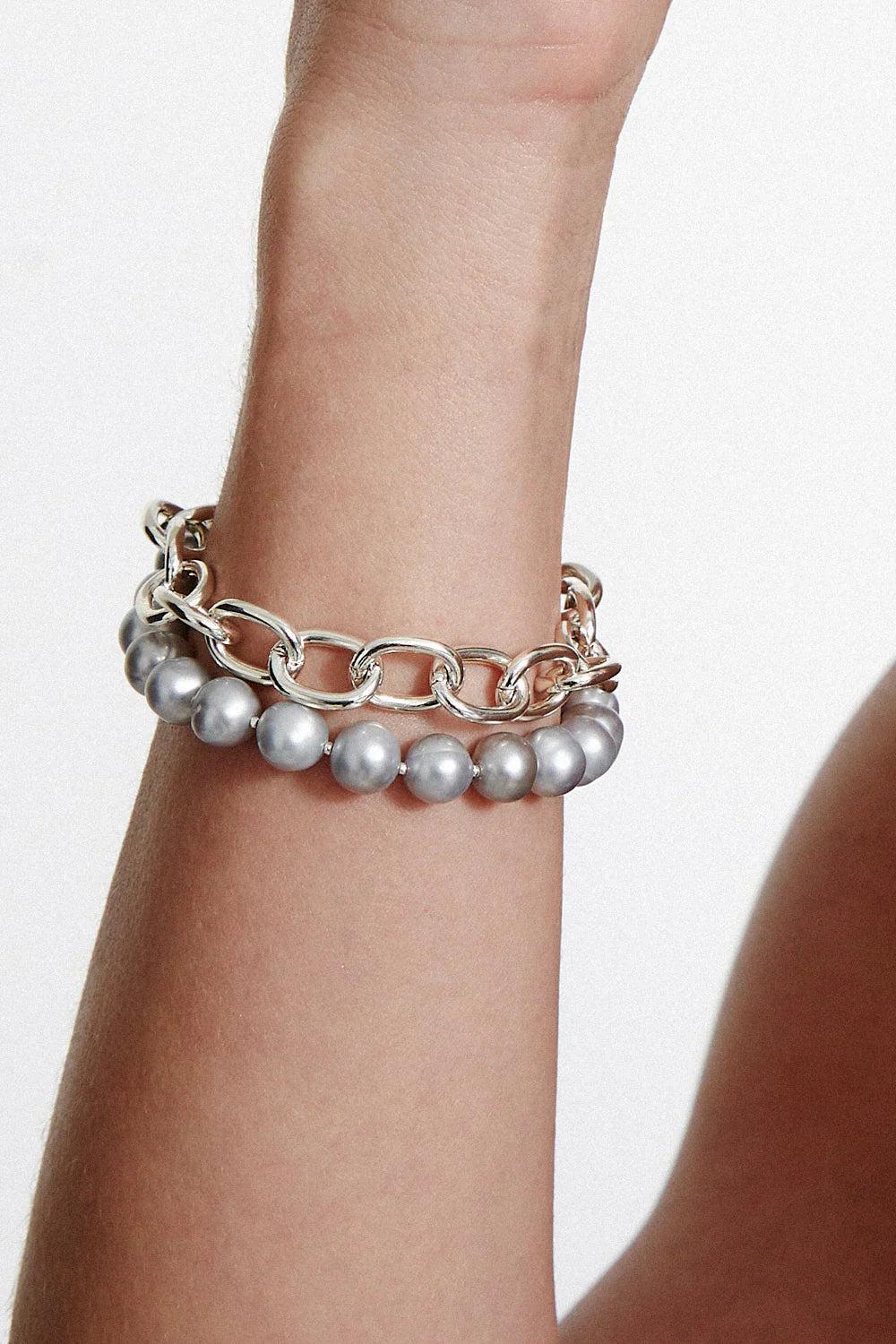 Chan Luu Esme Chain Bracelet in Grey Pearl Product Image