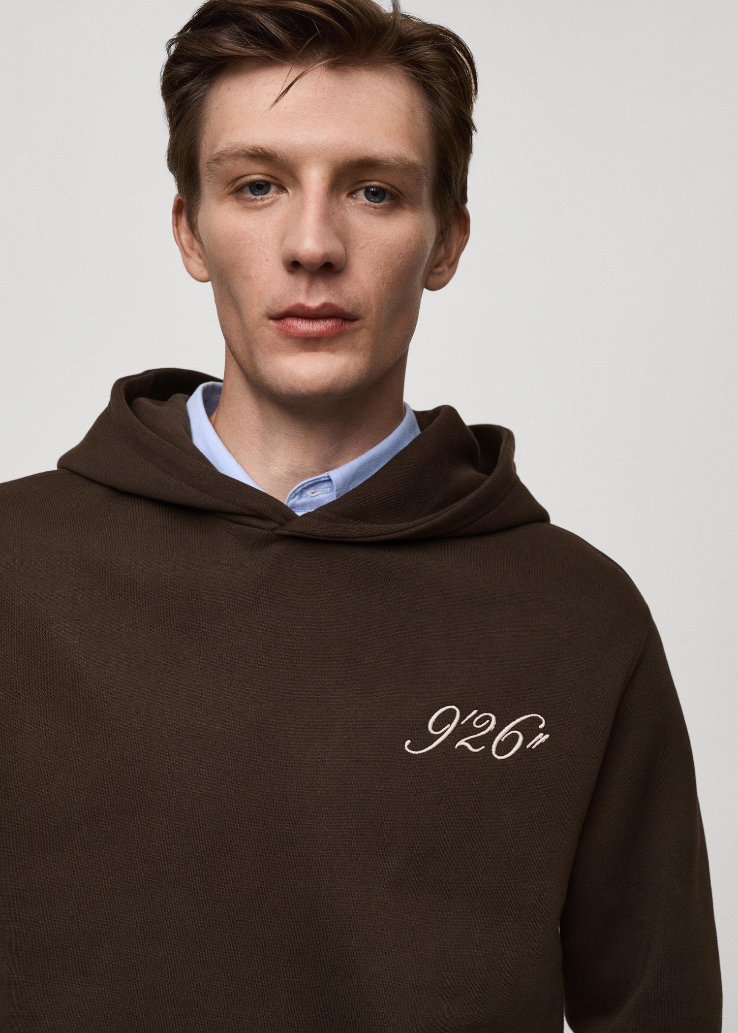 Embroidered hoodie - Men | MANGO USA Product Image