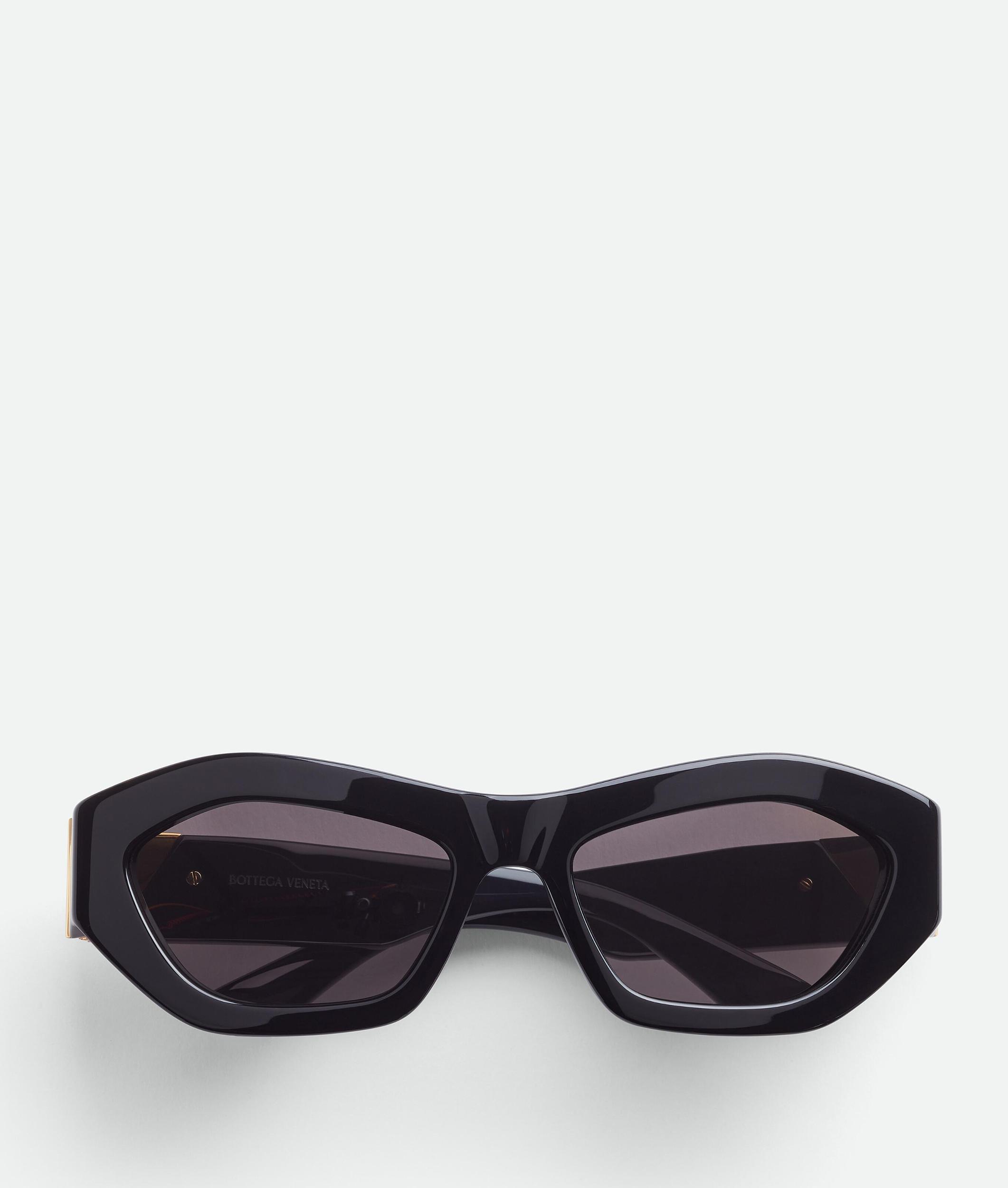 Women's Angle Hexagonal Sunglasses in Black / Grey Product Image