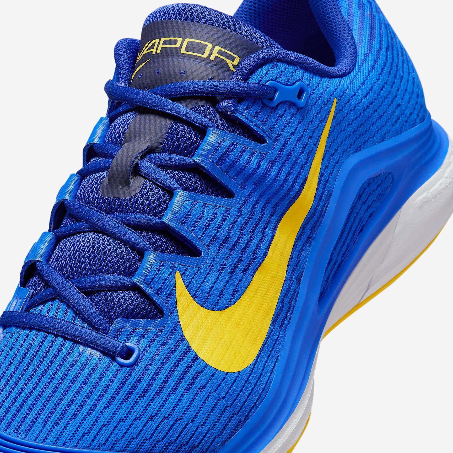 Nike Men's Vapor 12 Clay Court Tennis Shoes Product Image