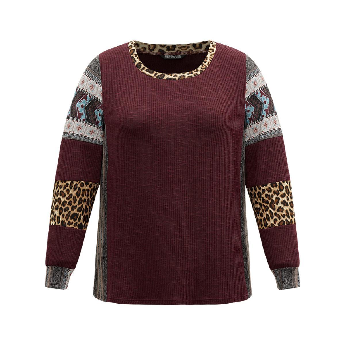 Plus Size Leopard Boho Print Round Neck Contrast Sweatshirt Women Burgundy Elegant Texture Round Neck Dailywear Sweatshirts BloomChic 28/5X Product Image