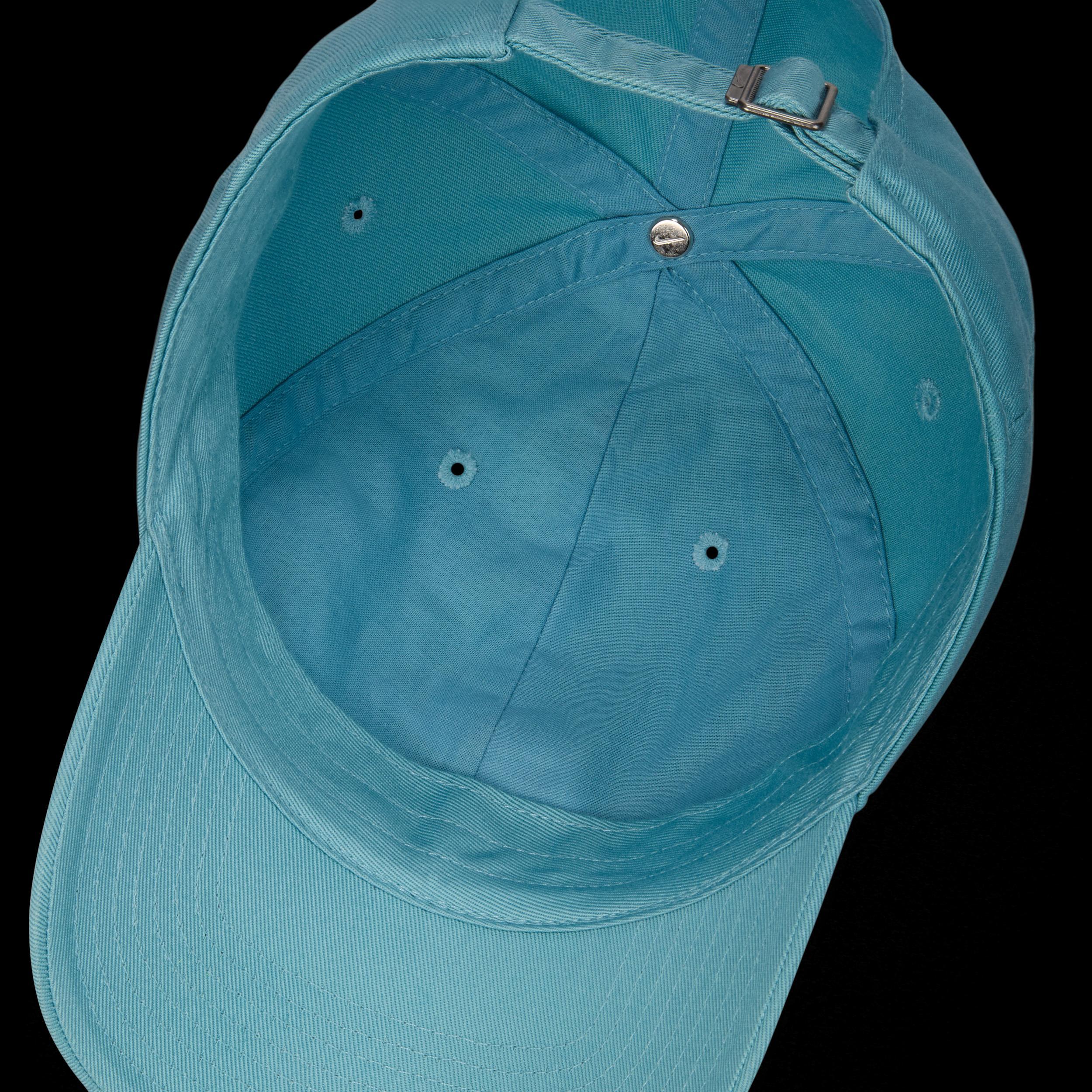 Nike Unisex Club Unstructured Futura Wash Cap Product Image