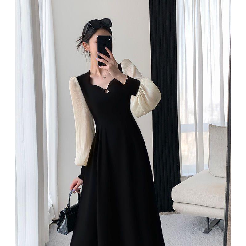 Puff-Sleeve Two Tone Midi A-Line Dress Product Image