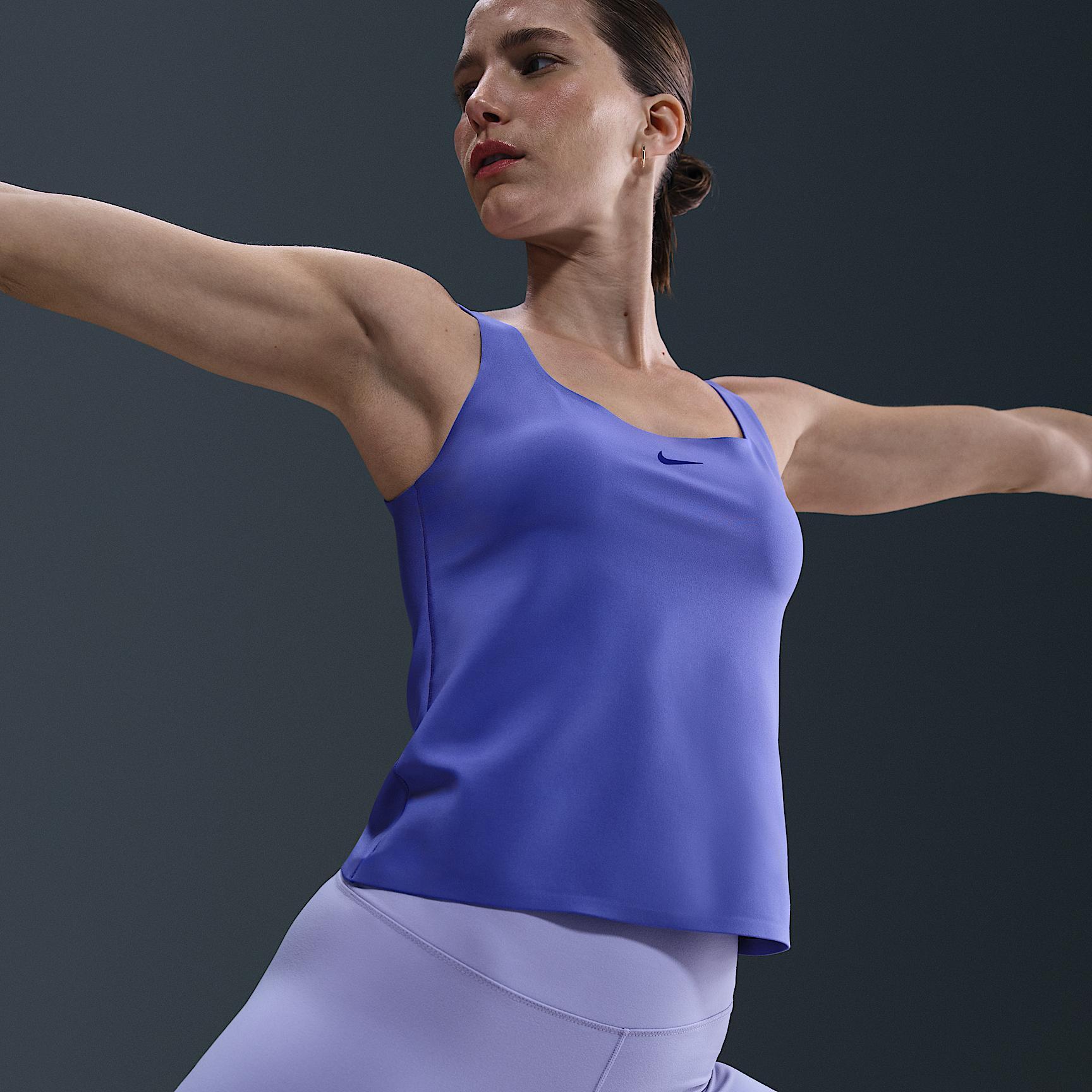 Nike Form Women's Tank Top Product Image