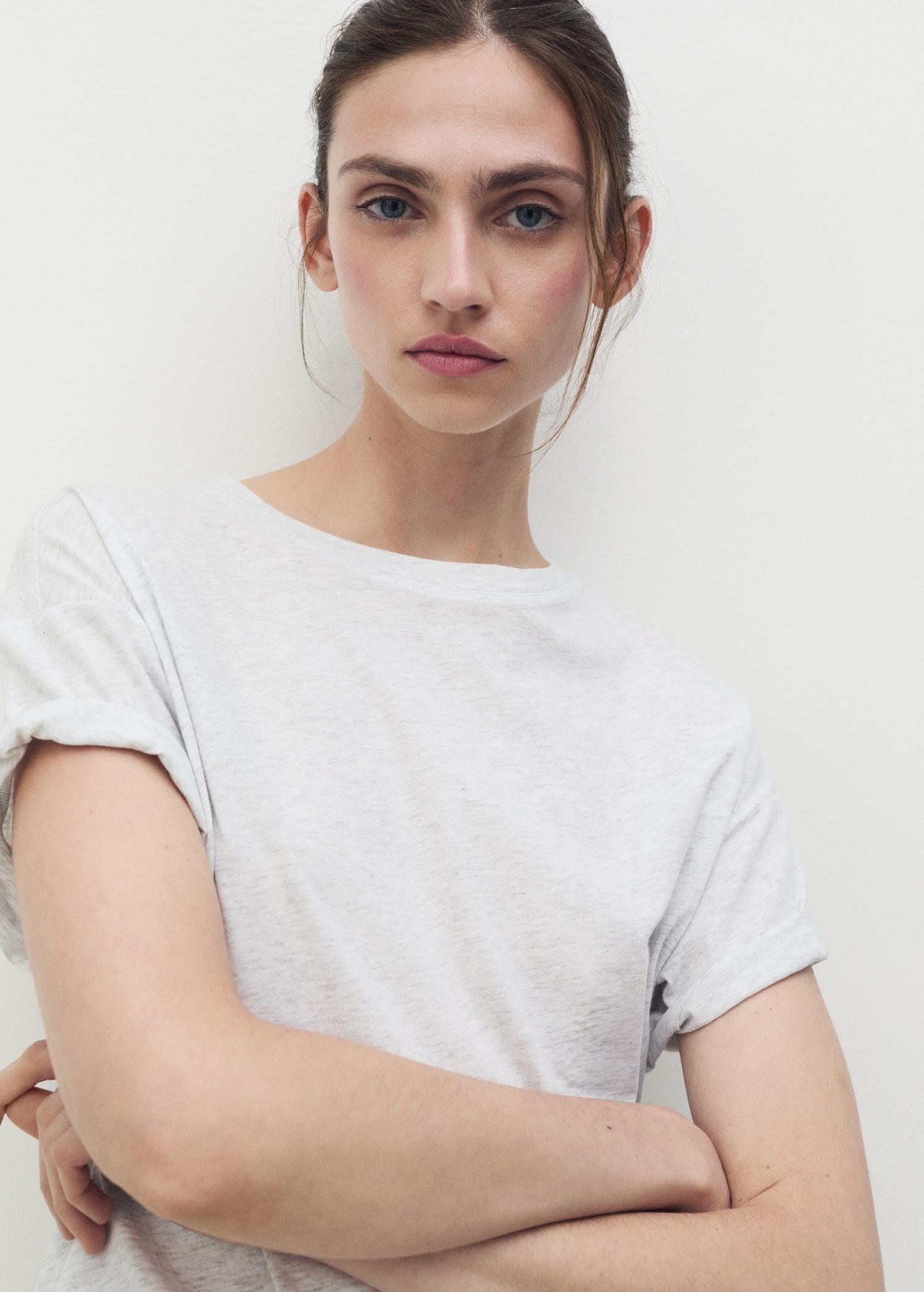 Short-sleeved cotton t-shirt - Women | MANGO USA Product Image