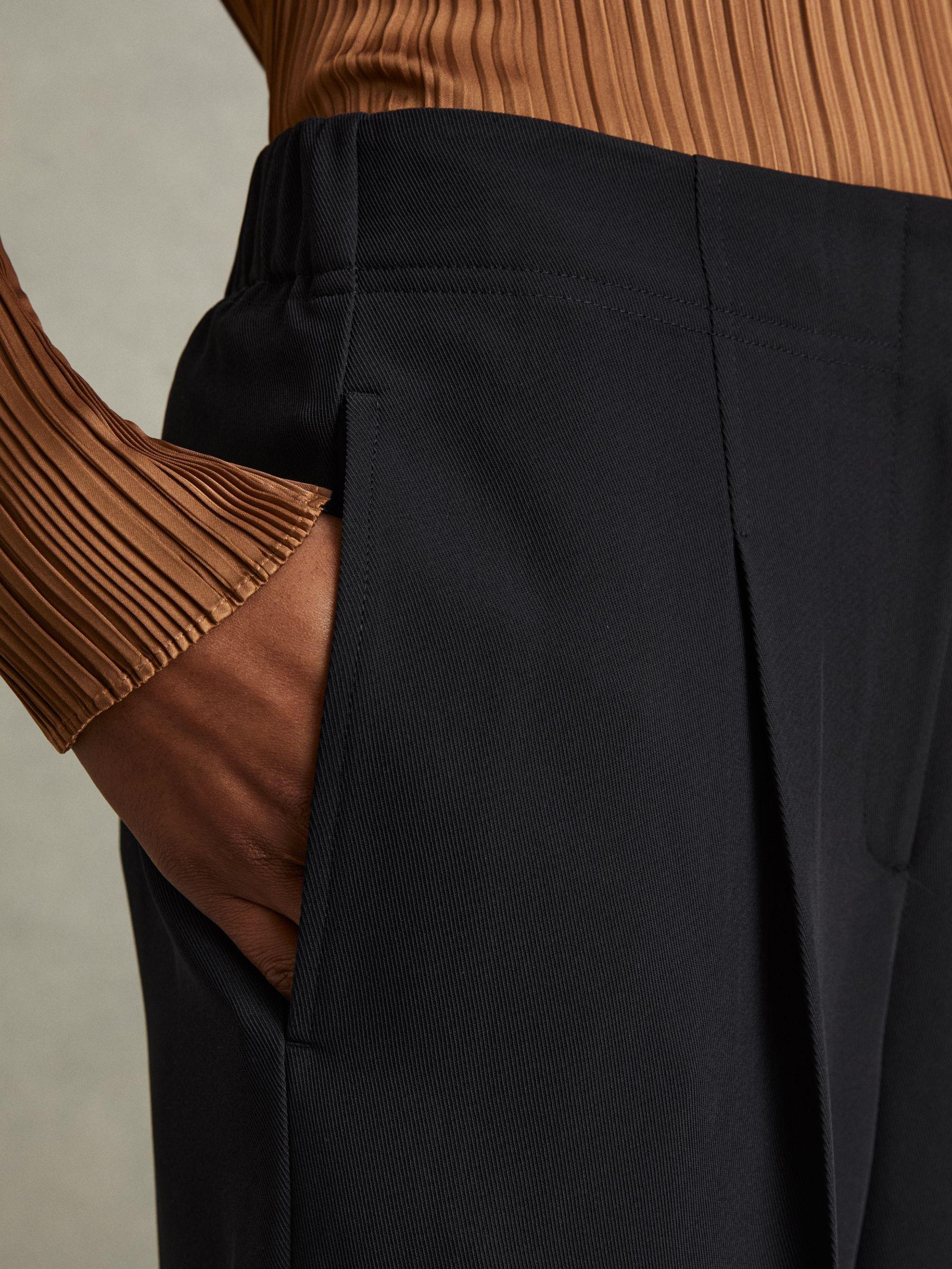 Front Pleat Tapered Trousers in Navy Product Image