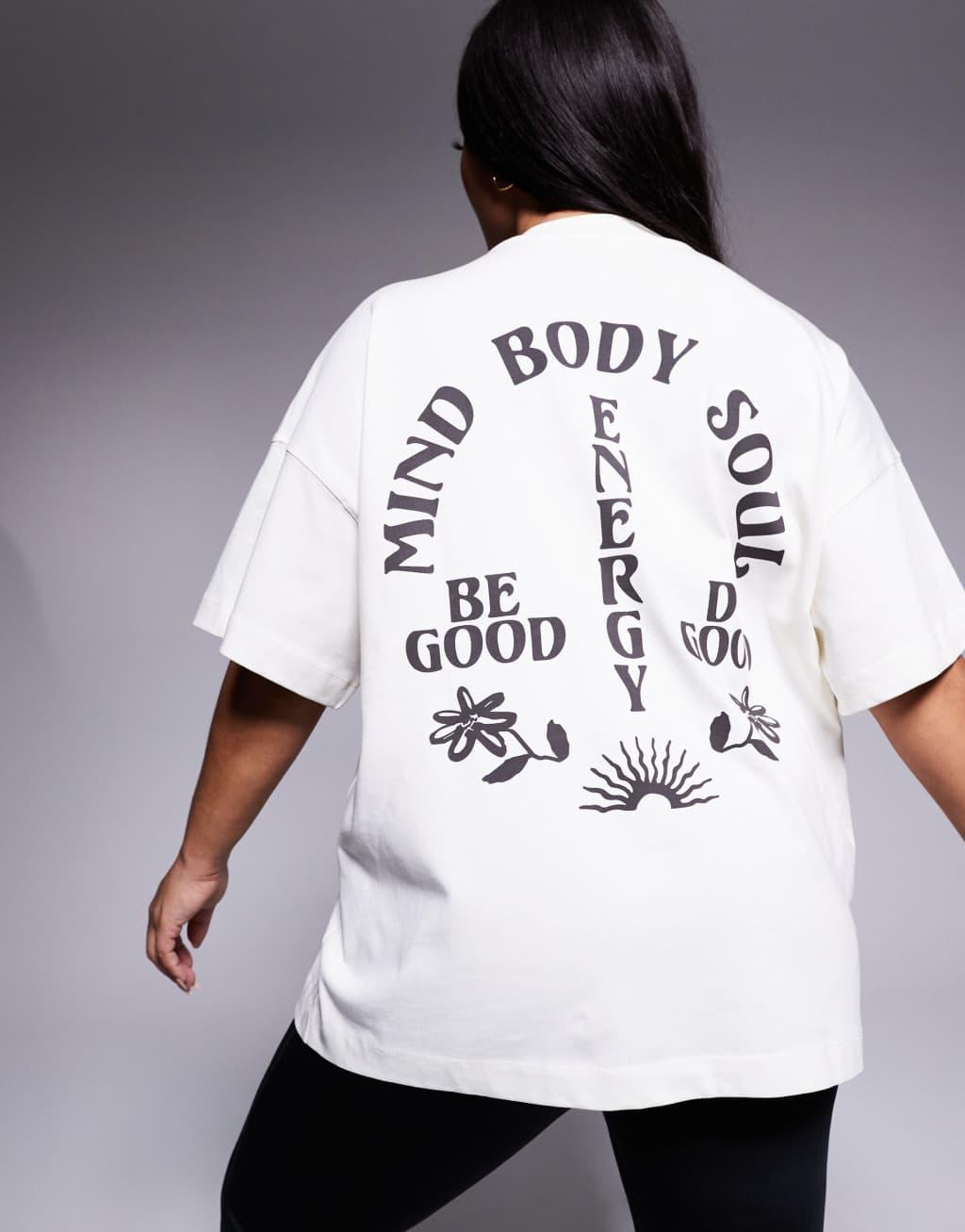 4505 Curve Icon back print boxy heavyweight cotton t-shirt with quick dry finish in off white  Product Image