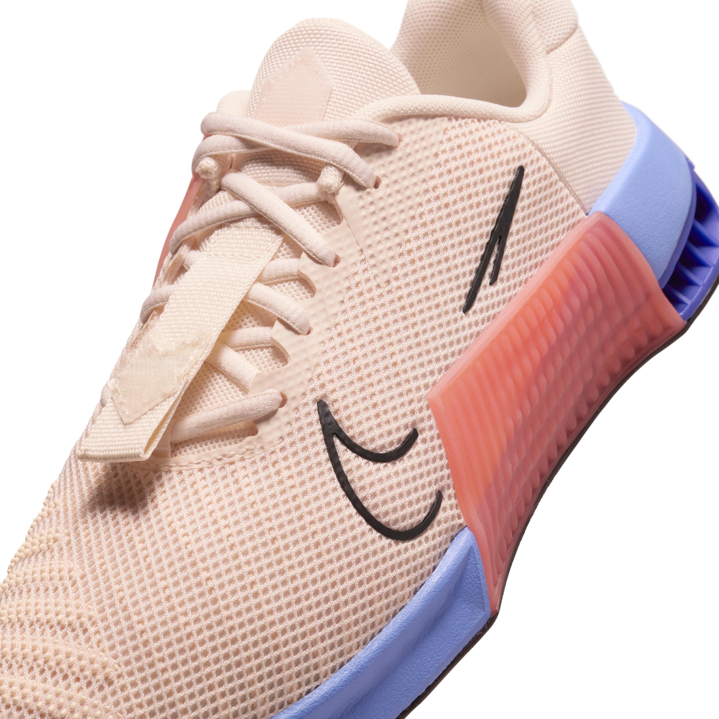 Nike Womens Metcon 9 Workout Shoes Product Image