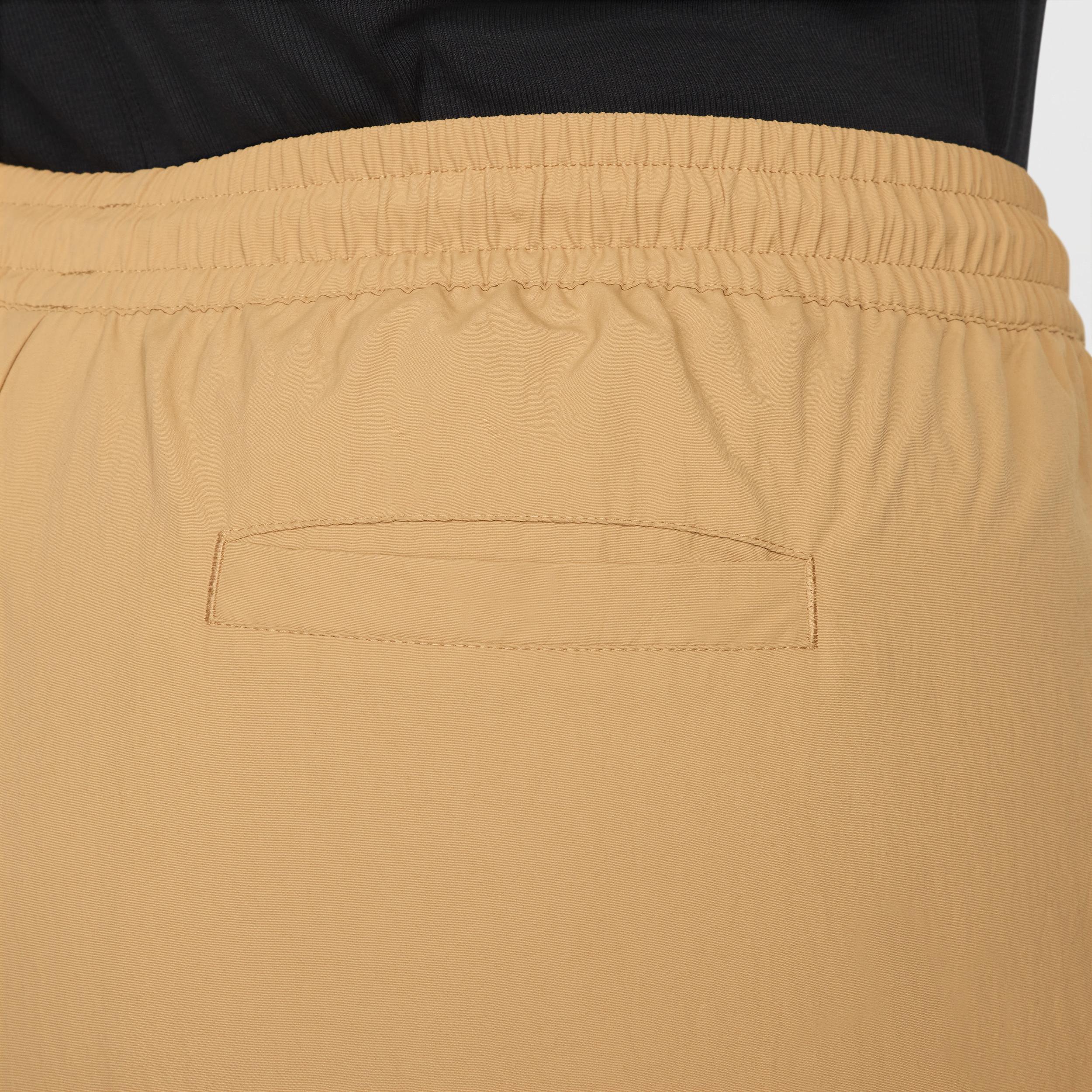 Women's Nike Sportswear Everything Wovens Mid-Rise Open-Hem Pants (Plus Size) Product Image