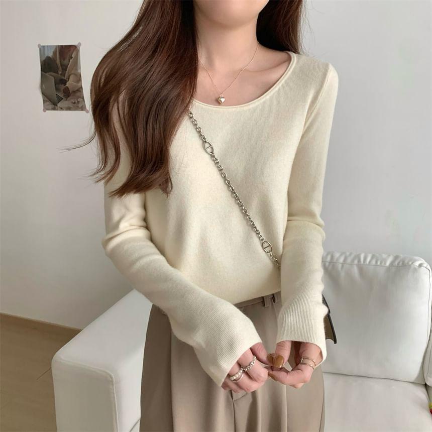 Long Sleeve Crew Neck Plain Knit Top Product Image