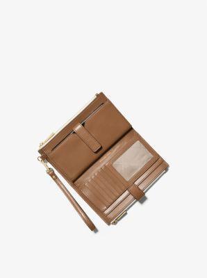 Michael Kors Jet Set Double Zip Smartphone Wristlet Product Image