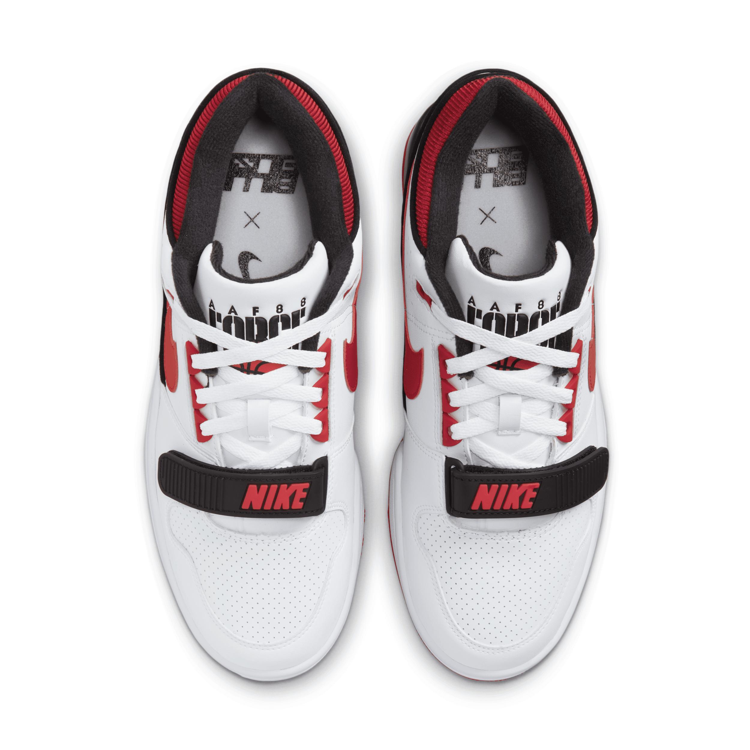 Nike Mens Pegasus Trail 5 GORE-TEX Waterproof Trail Running Shoes Product Image