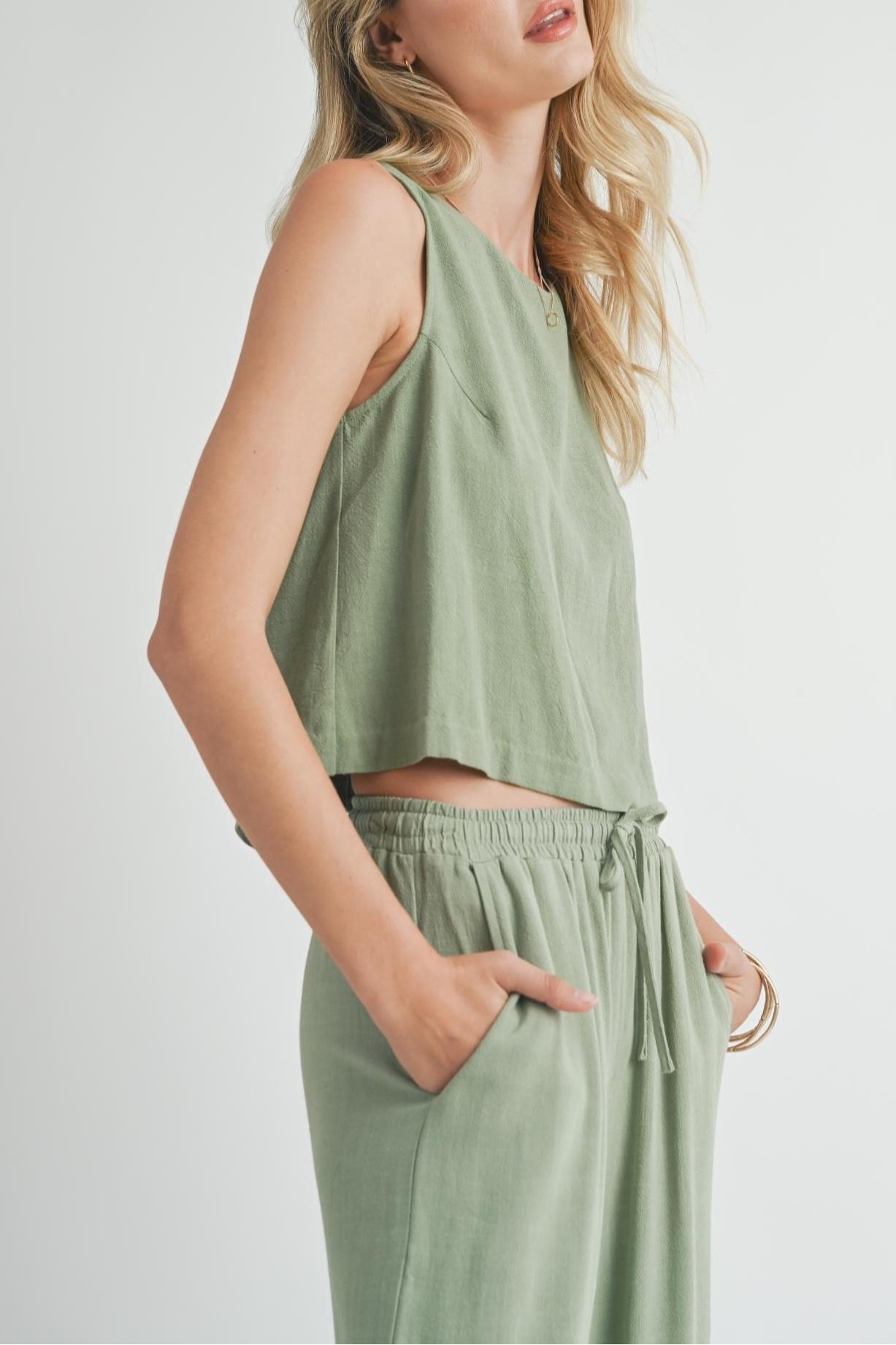 Sugarloaf Linen Tank W/Button Back Product Image