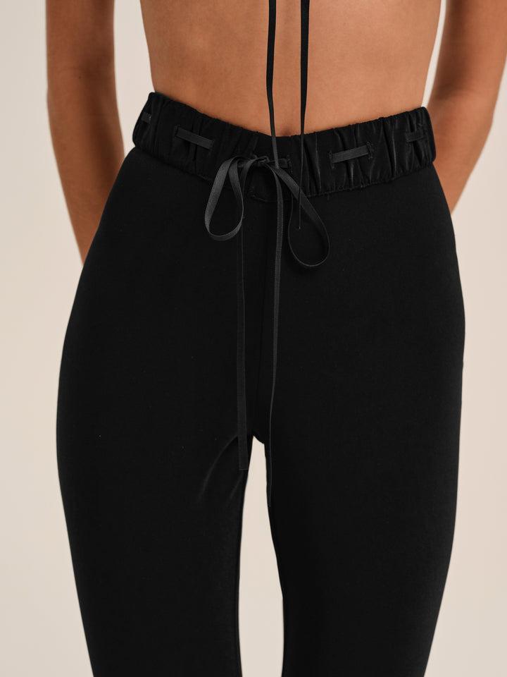Cindy Capri Pant — Black Product Image