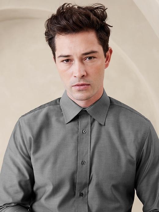 Standard-Fit Wrinkle-Resistant Dress Shirt Product Image