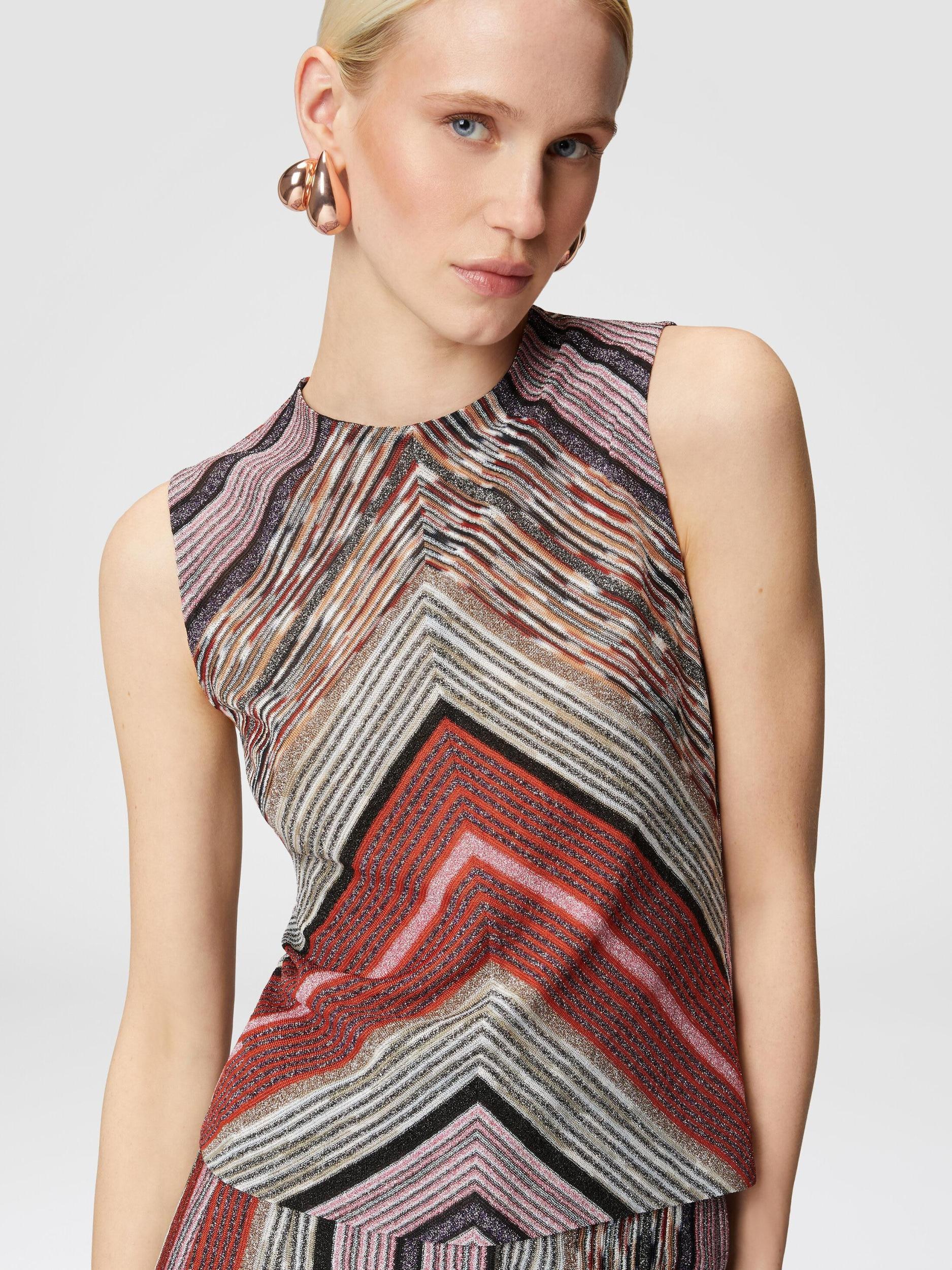 Sleeveless top in lamé slub viscose Product Image