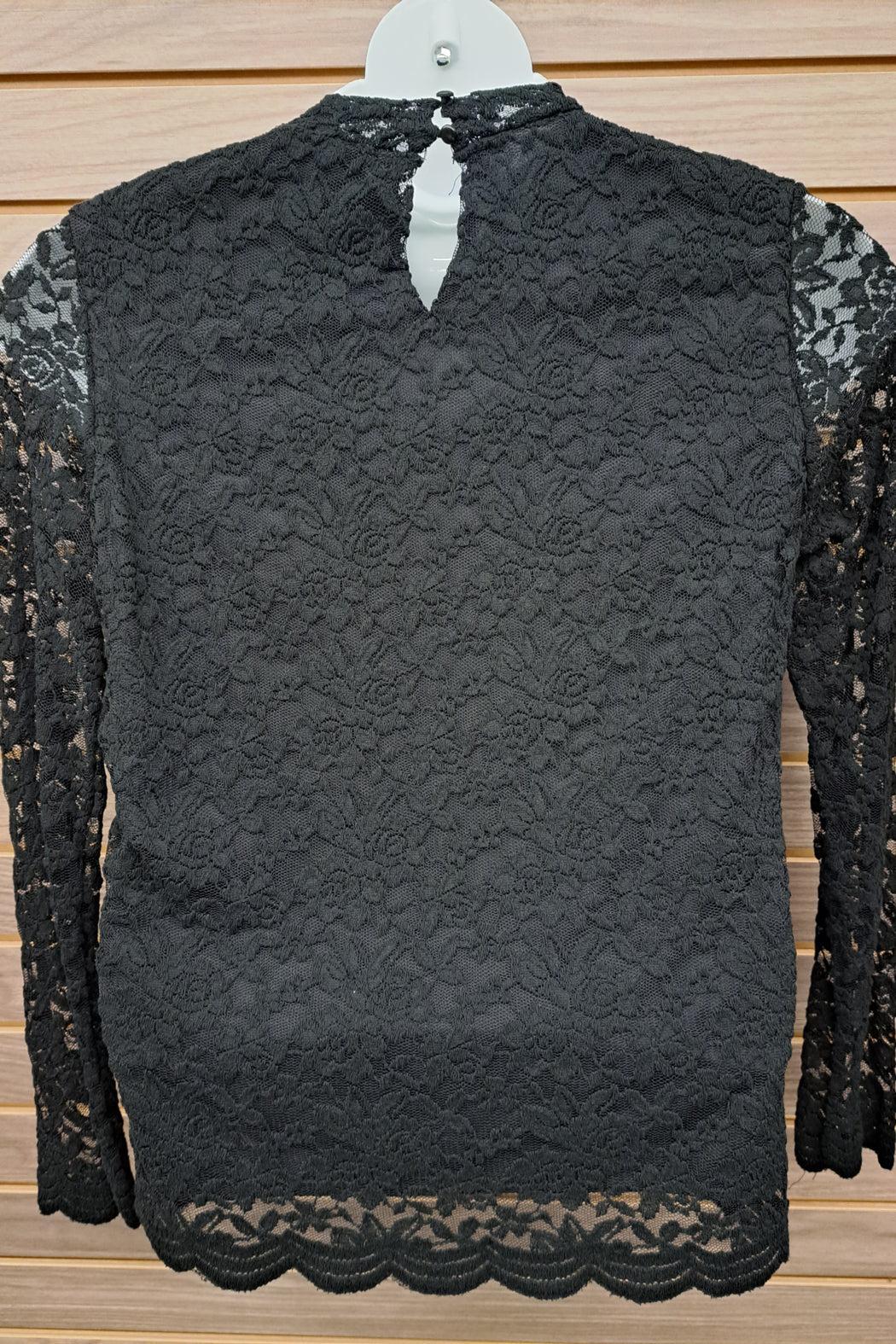Black lace long sleeve 2 button back Product Image