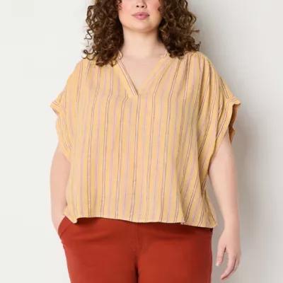 a.n.a Plus Womens Split Crew Neck Short Sleeve Blouse Product Image