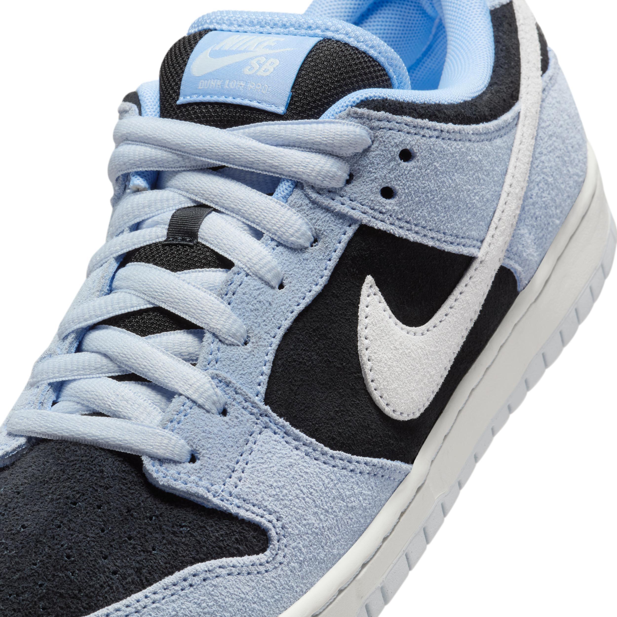 Men's Nike SB Dunk Low Pro Skate Shoes Product Image