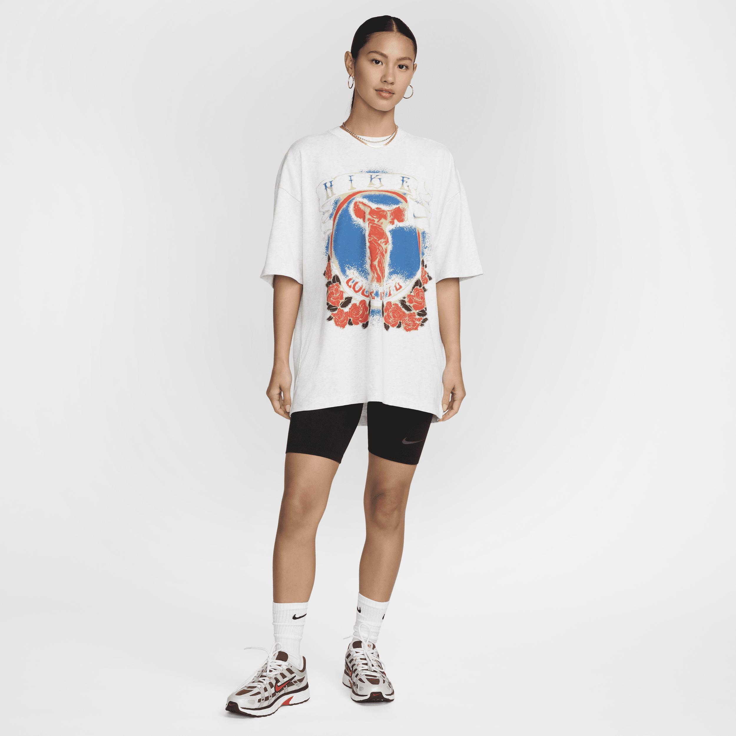 Nike Sportswear Essential Women's Oversized T-Shirt Product Image