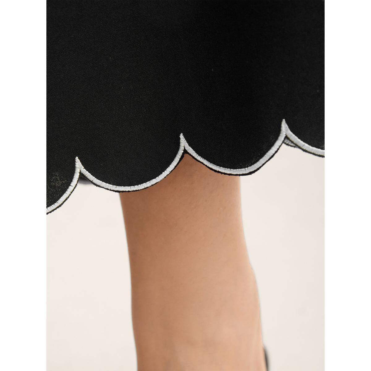 Plus Size Scalloped Hem Pull-On Wide-Leg Pants Women Black Elegant Wide Leg Mid Rise Everyday-Elegant Pants BloomChic 18-20/2X Product Image
