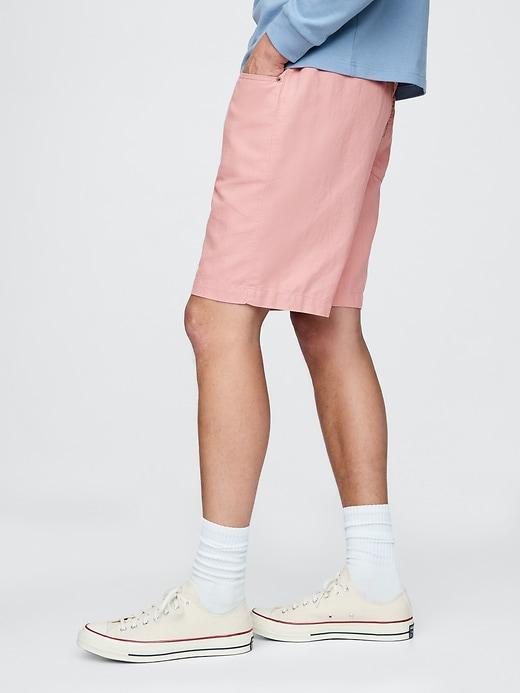 9" Linen-Cotton Easy Shorts Product Image