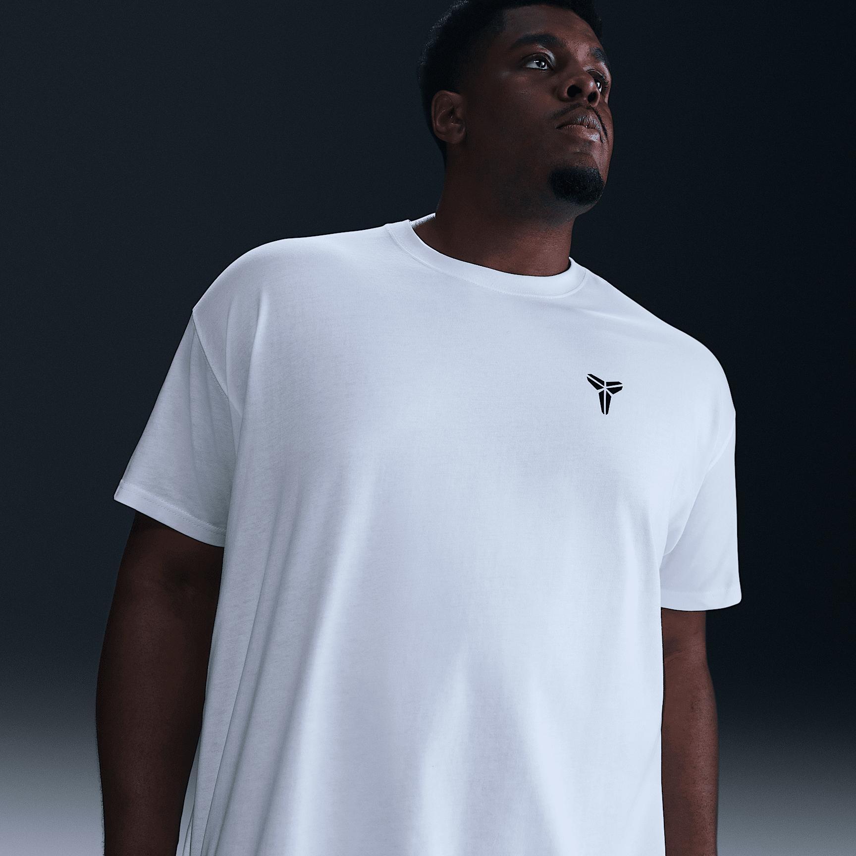 Nike Men's Kobe Basketball T-Shirt Product Image