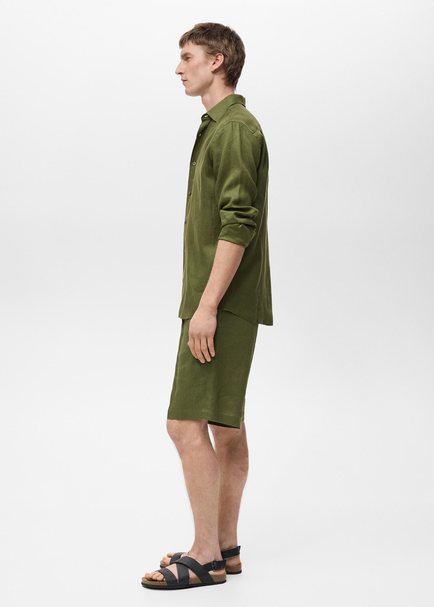 100% linen bermuda shorts with pleats - Men | MANGO USA Product Image
