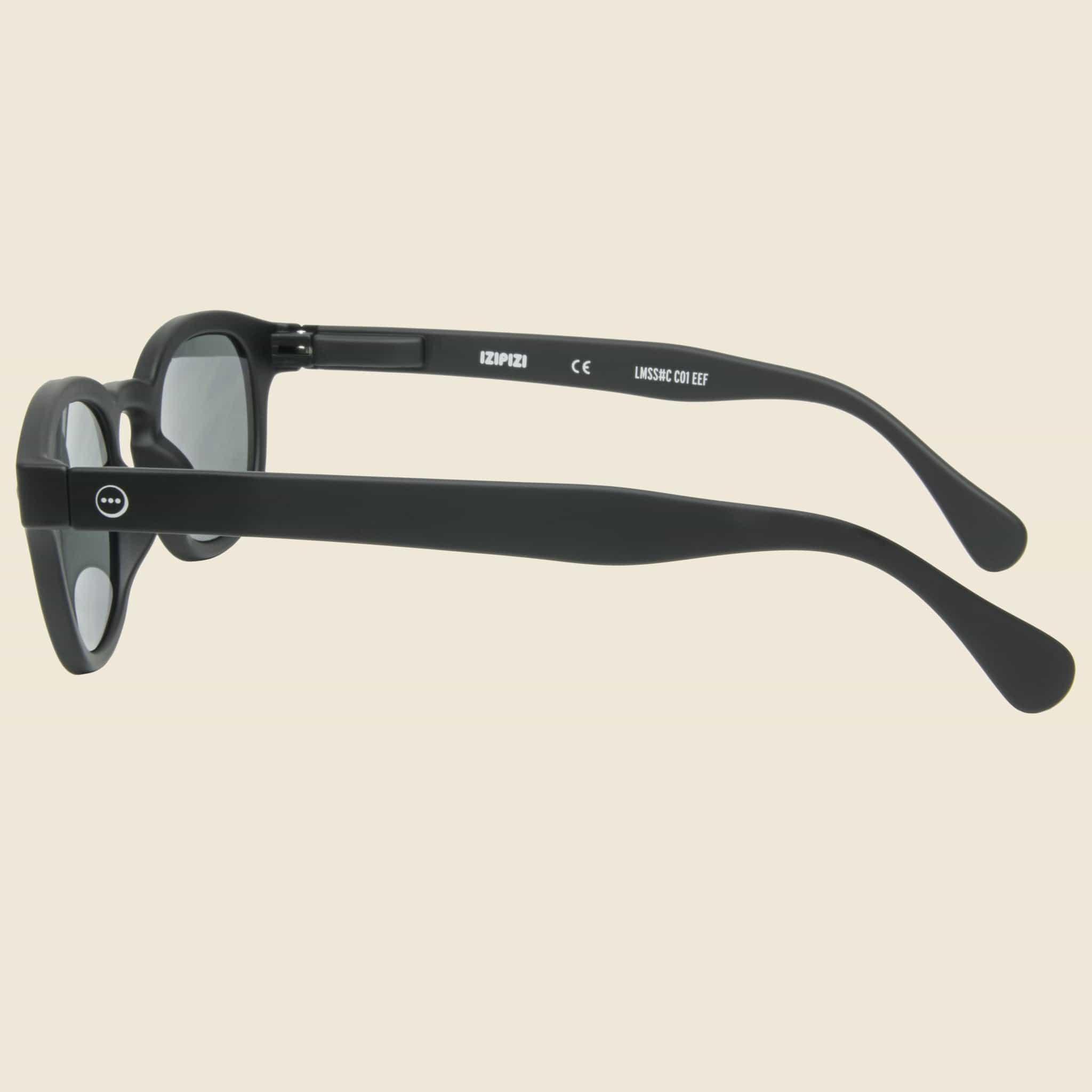 The Retro #C - Black Product Image