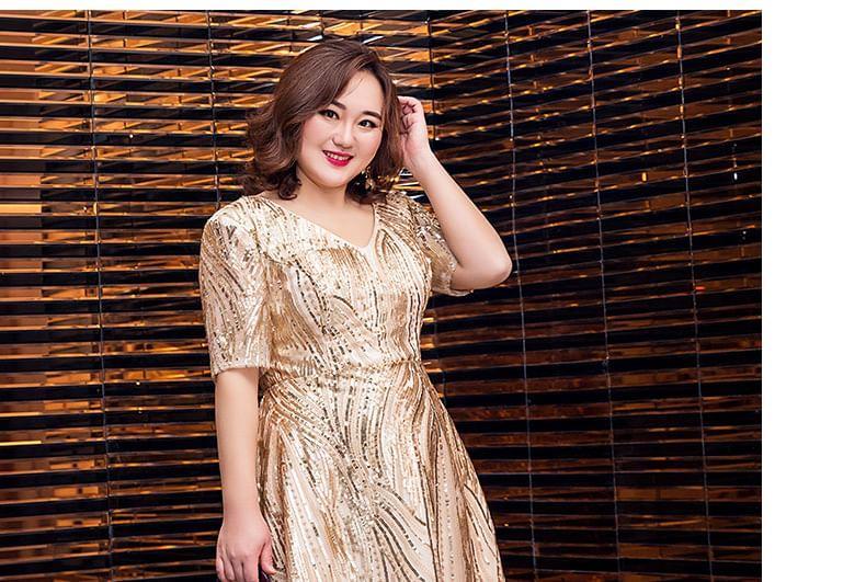 Plus Size Short-Sleeve V-Neck Shiny A-Line Evening Gown Product Image