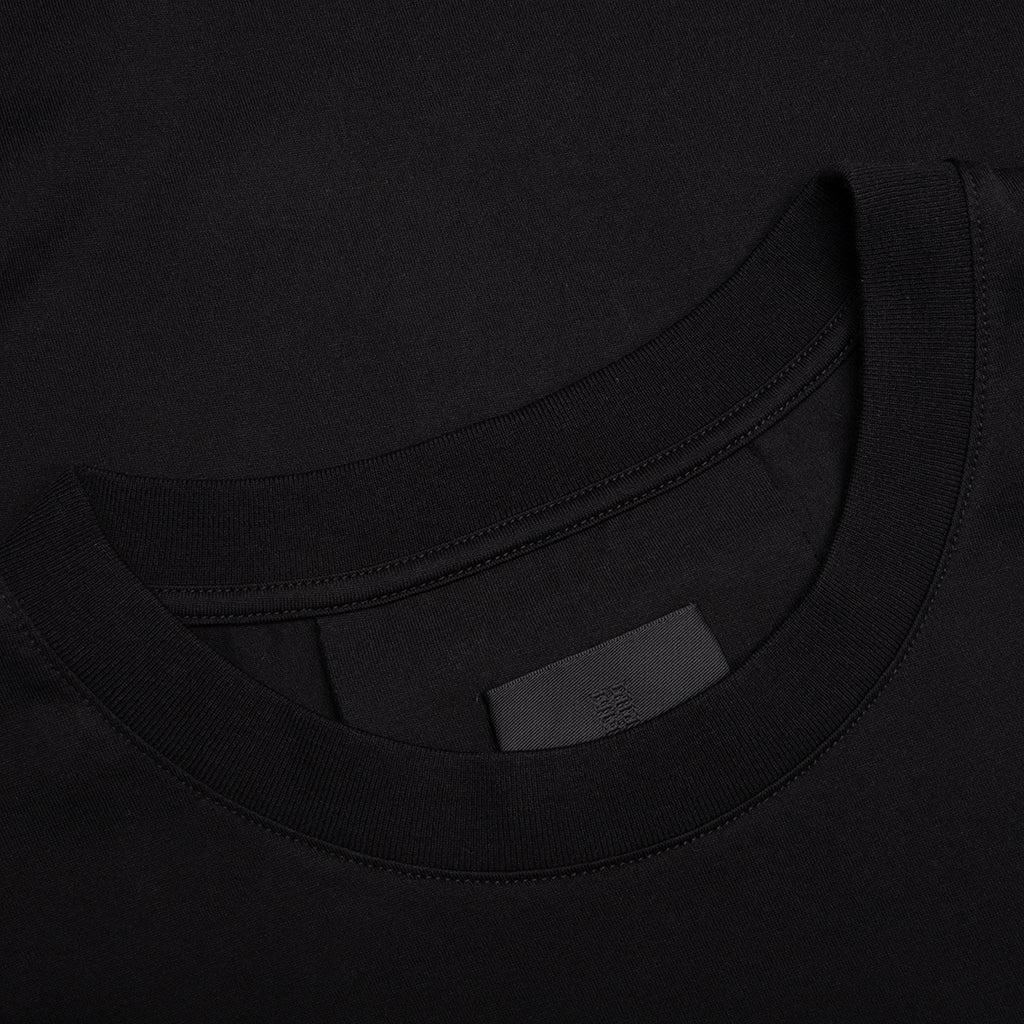 Medallion T-Shirt - Black Male Product Image
