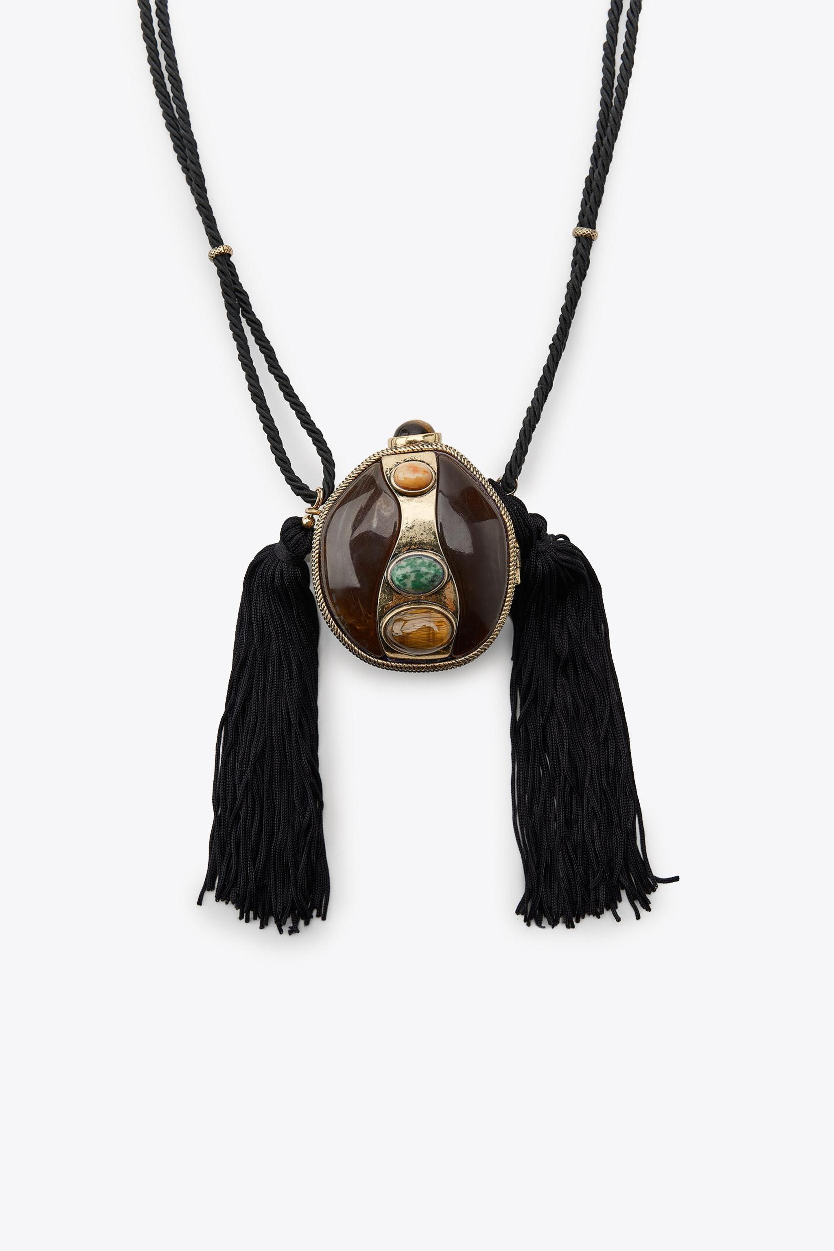 CORD AND STONE BOX NECKLACE Product Image
