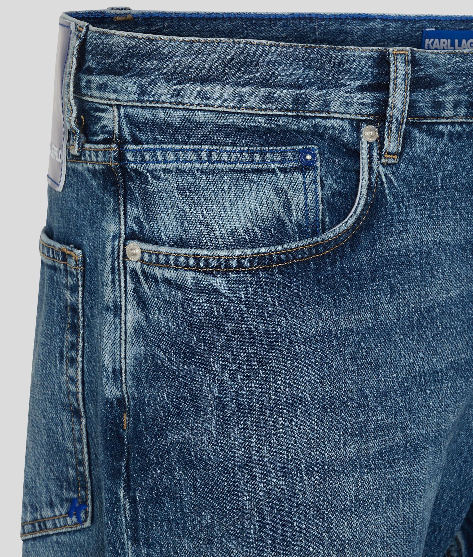 TAPERED JEANS Product Image