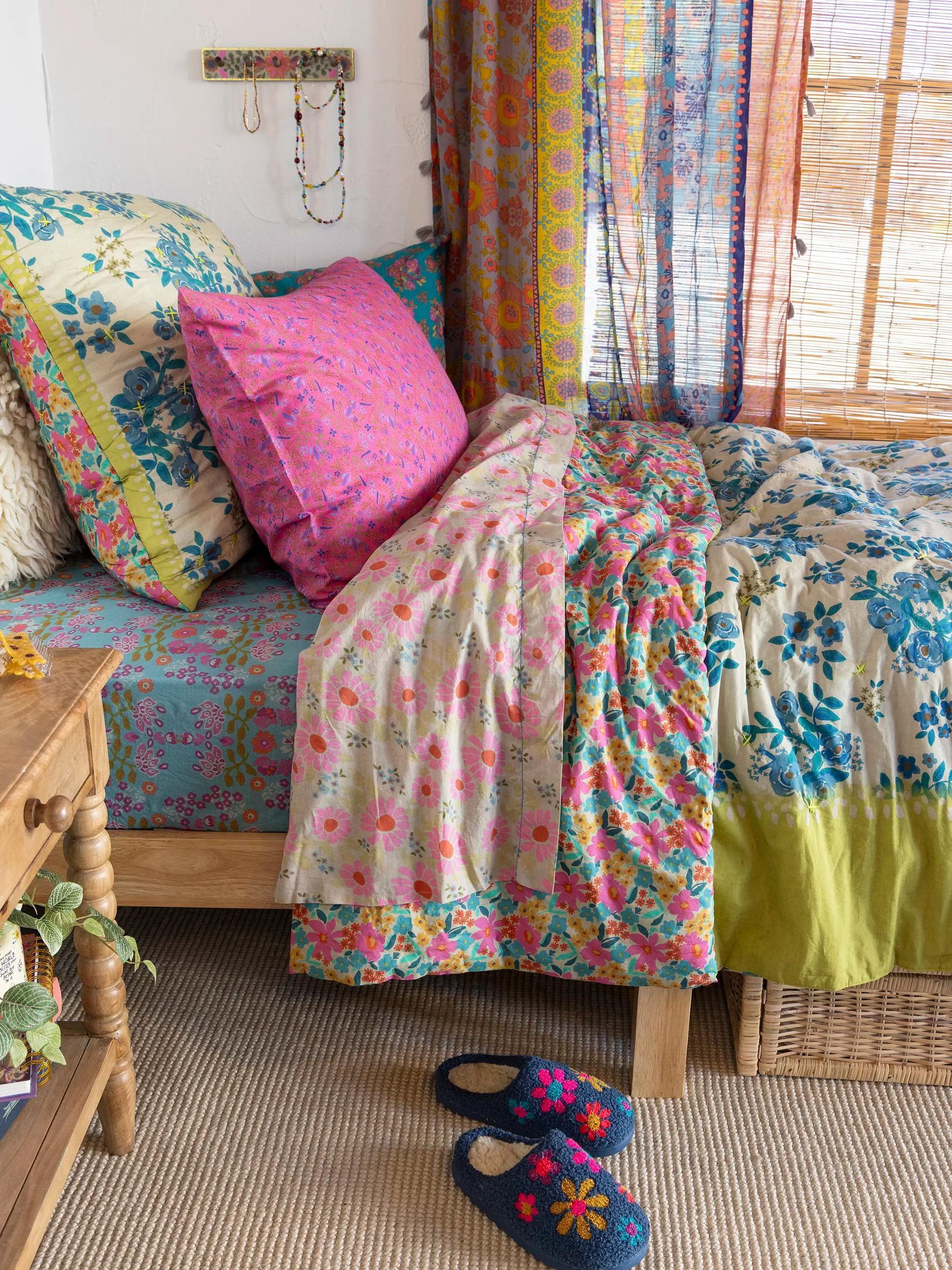 Mix & Match Cotton Fitted Sheet - Vintage Zinnia Product Image