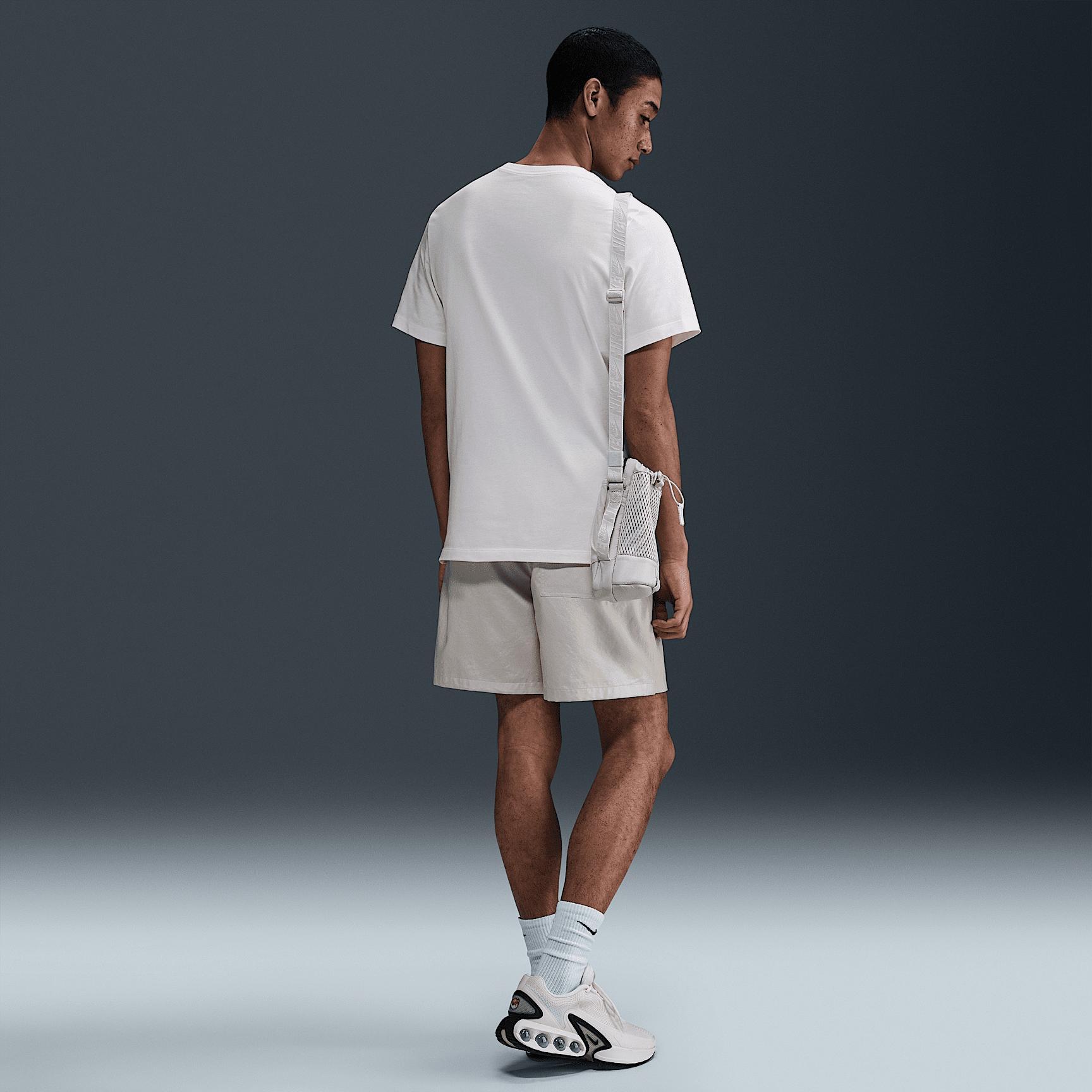 Nike Sportswear T-Shirt Product Image