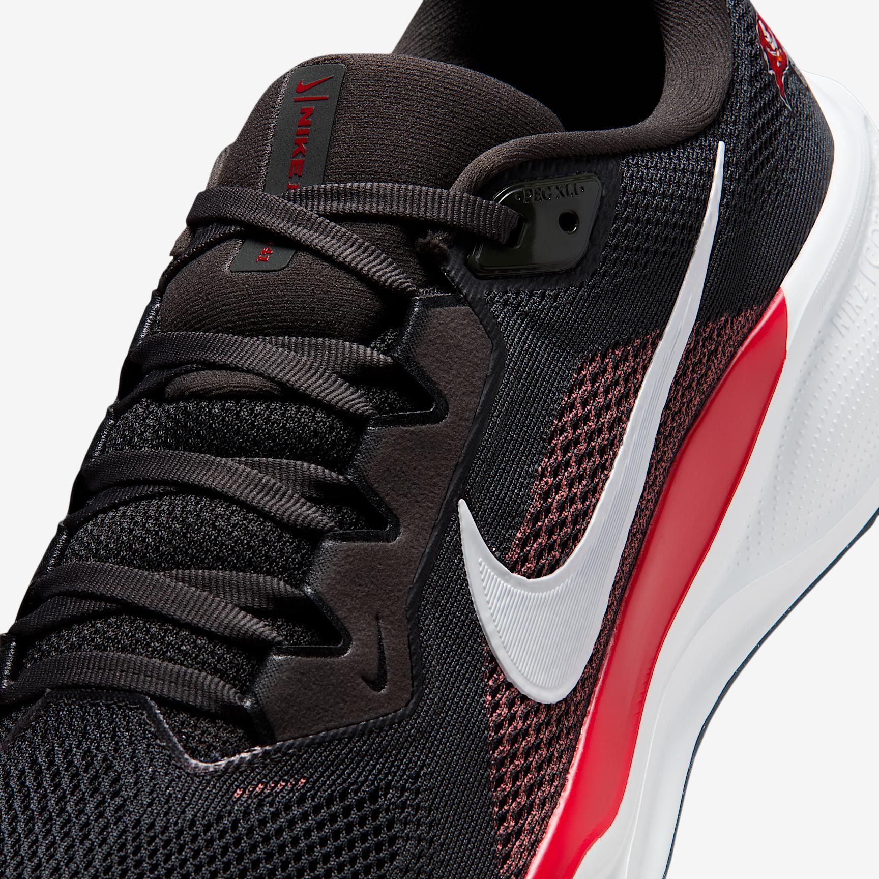 Tampa Bay Buccaneers Pegasus 41 Men's Nike NFL Road Running Shoes Product Image