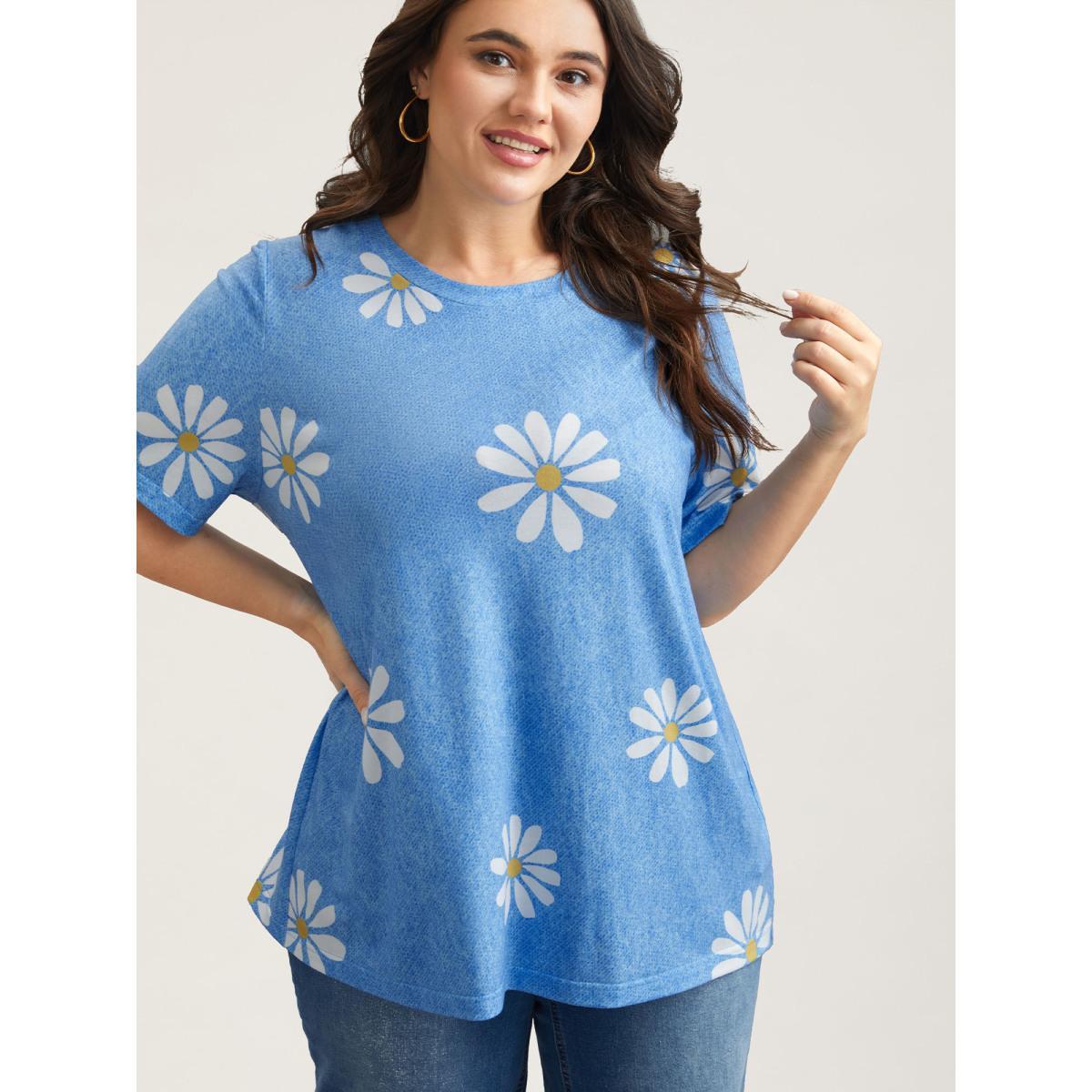 Plus Size Stretchy Floral Print Round Neck T-shirt LightBlue Women Casual Non Natural Flowers Round Neck Everyday T-shirts BloomChic 14-16/1X Product Image