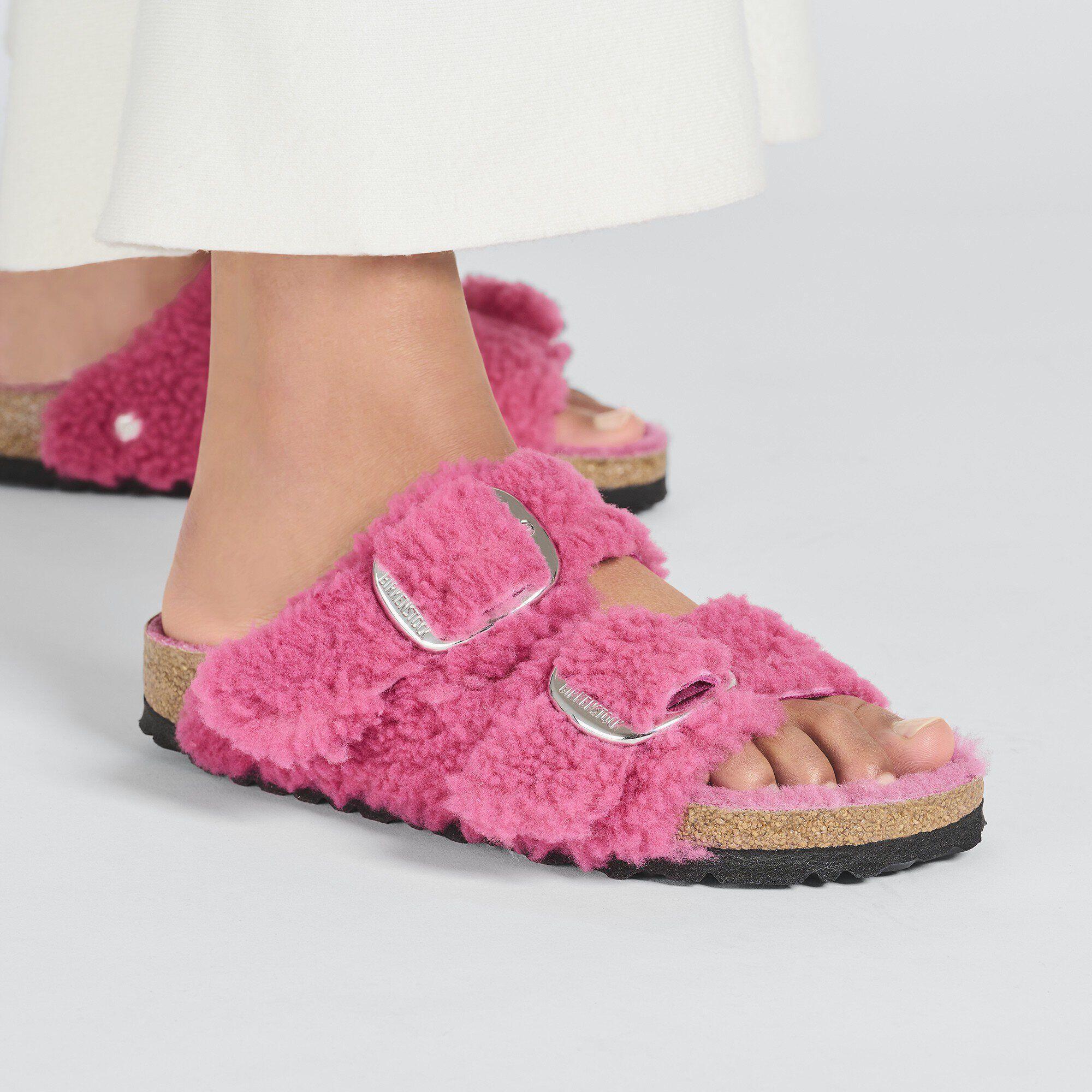Arizona Big Buckle Fur Product Image