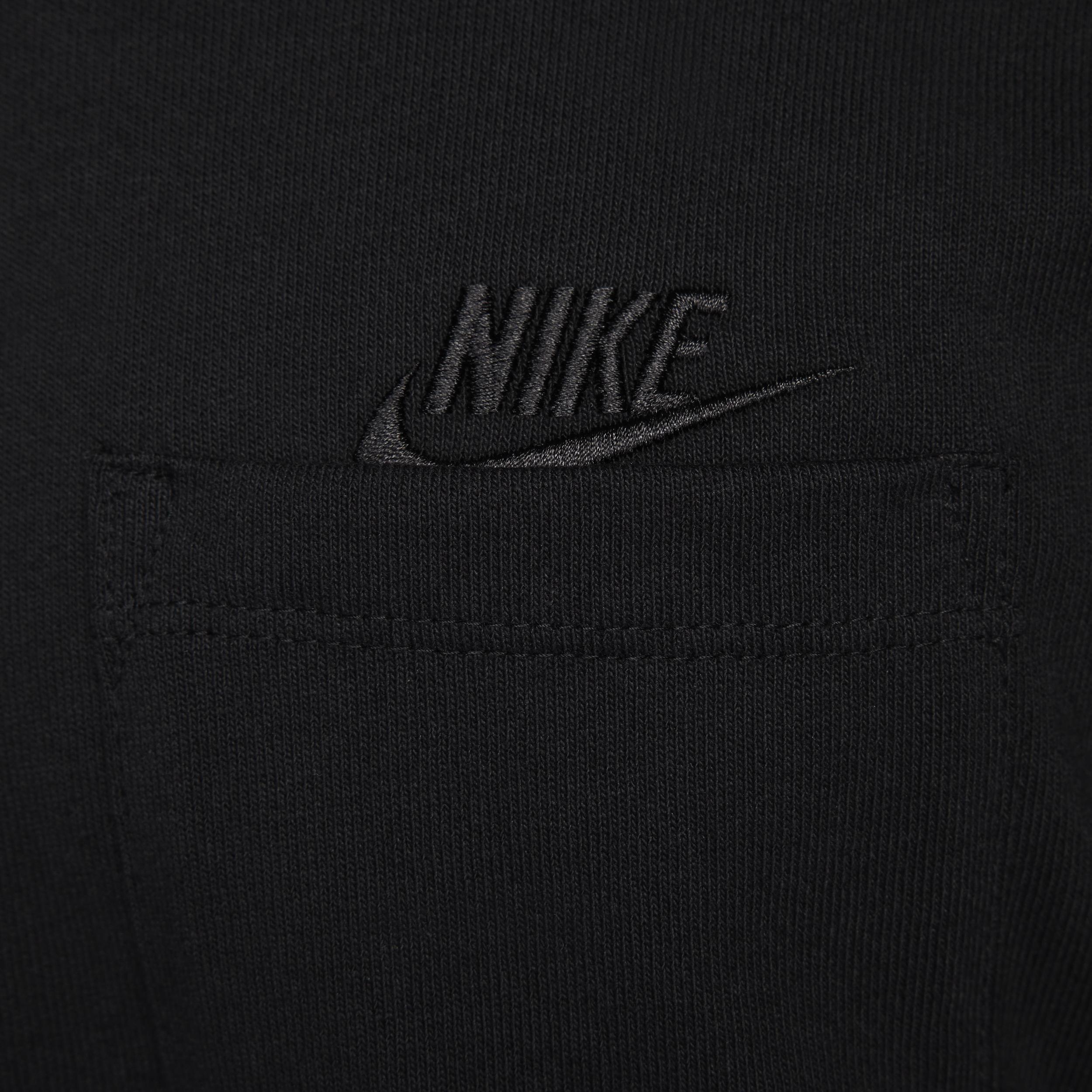Nike Mens Sportswear Premium Essentials Long-Sleeve Pocket T-Shirt Product Image