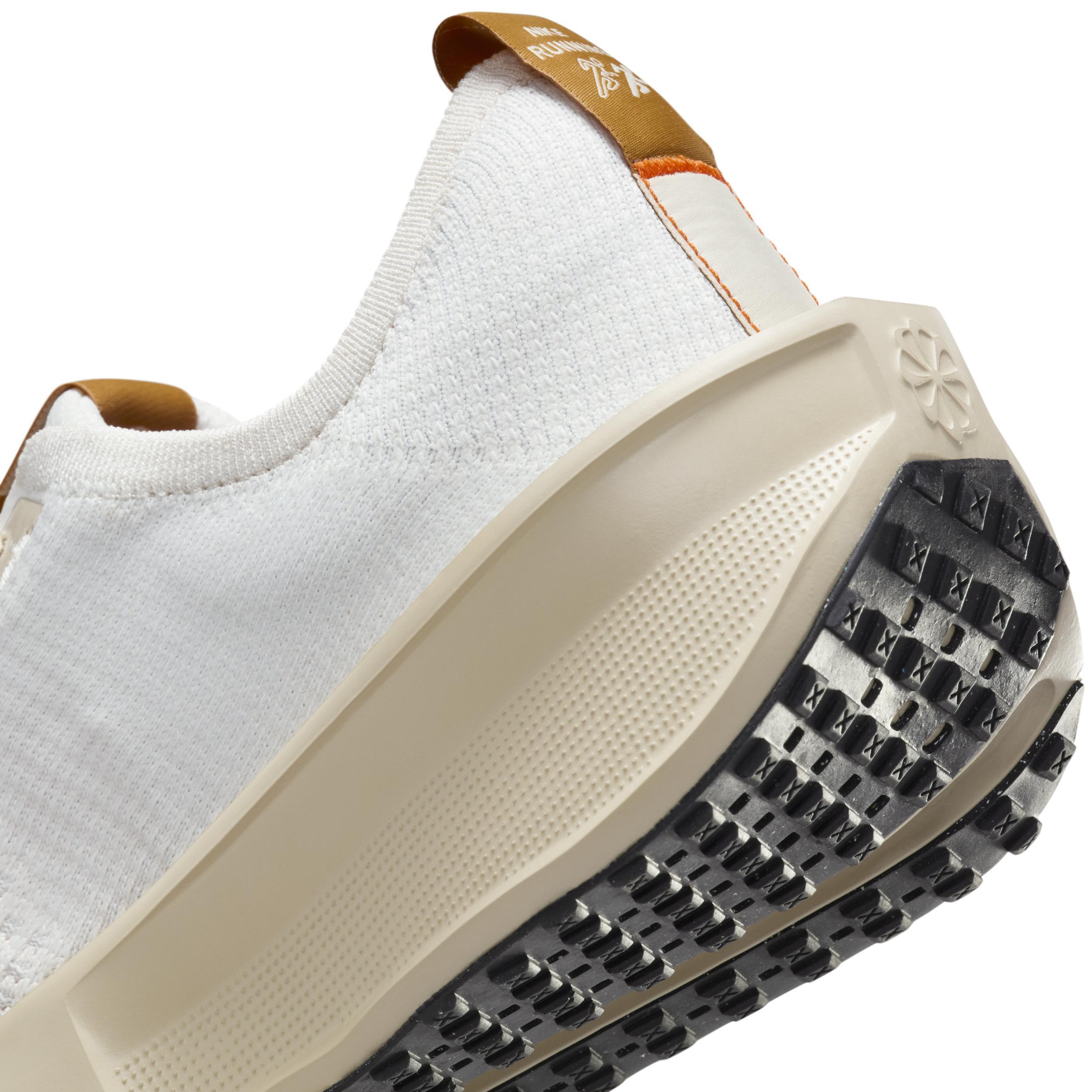 Nike Mens Flyknit Interact Run Running Shoe Product Image