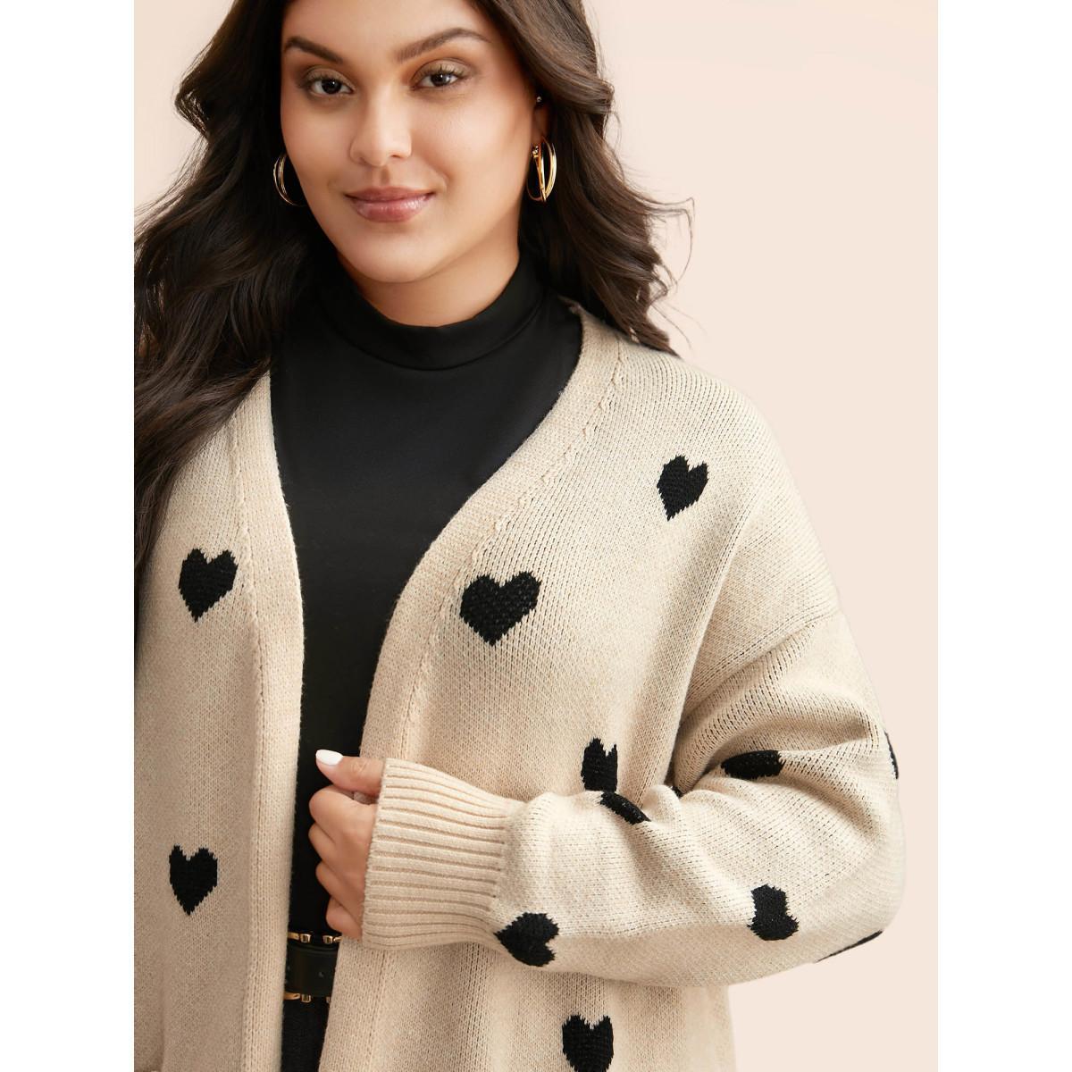 Plus Size Heart-shaped Pattern Patch Pocket Cardigan Apricot Women Basics Loose Long Sleeve Everyday Cardigans BloomChic 26/4X Product Image