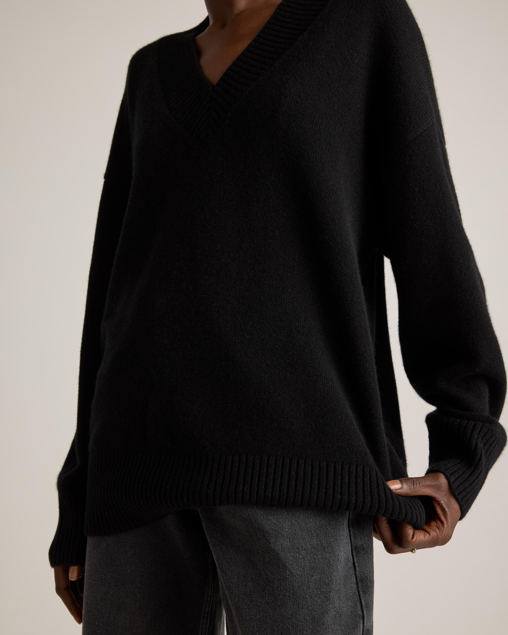 Quince | Women's Mongolian Cashmere OverSized V-Neck Sweater Size XL Product Image
