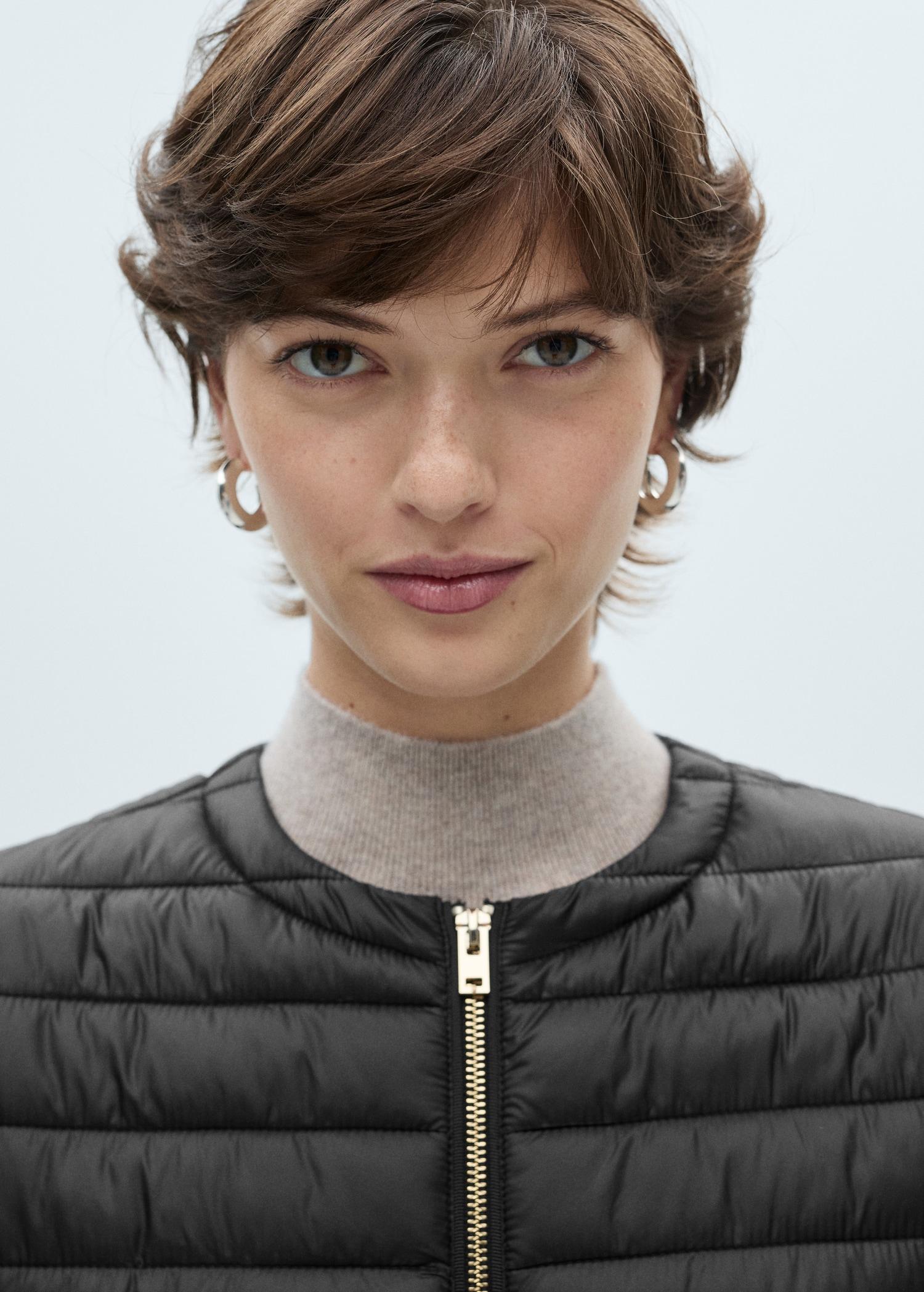 Short padded anorak with pockets - Women | MANGO USA Product Image