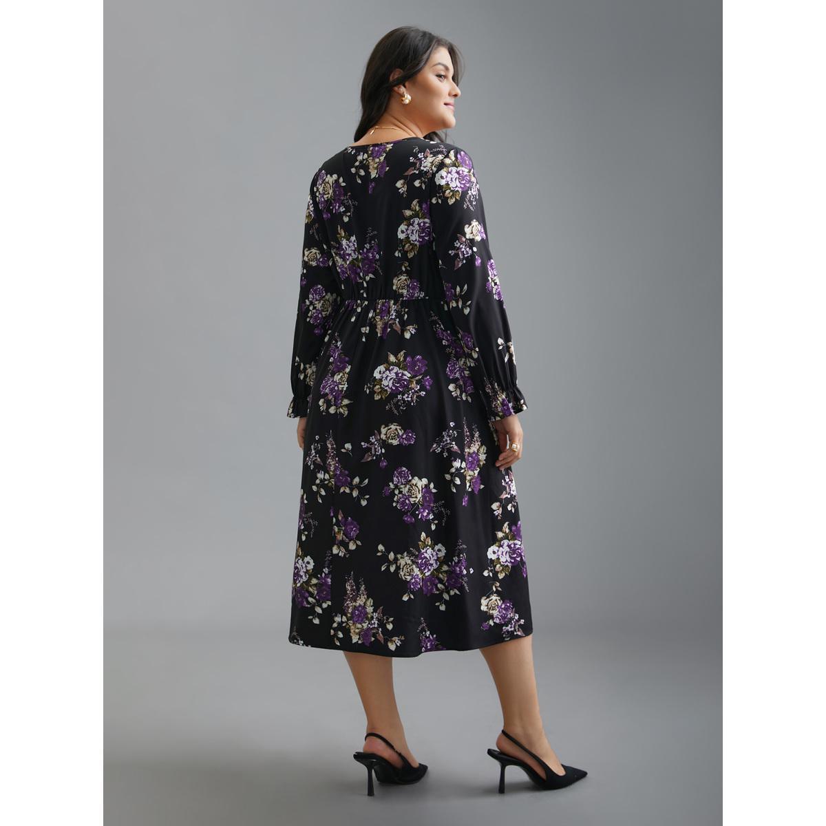 Plus Size V-Neck Floral Bust Defining Lace Dress Black Women Elegant Woven ribbon&lace trim V-neck Long Sleeve Curvy BloomChic 26/4X Product Image