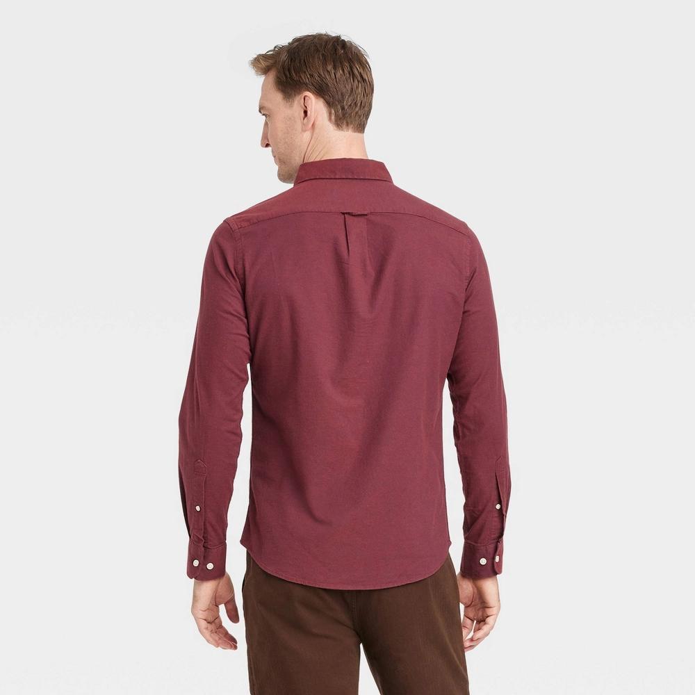 Mens Long Sleeve Collared Button-Down Shirt - Goodfellow & Co Maroon M Product Image