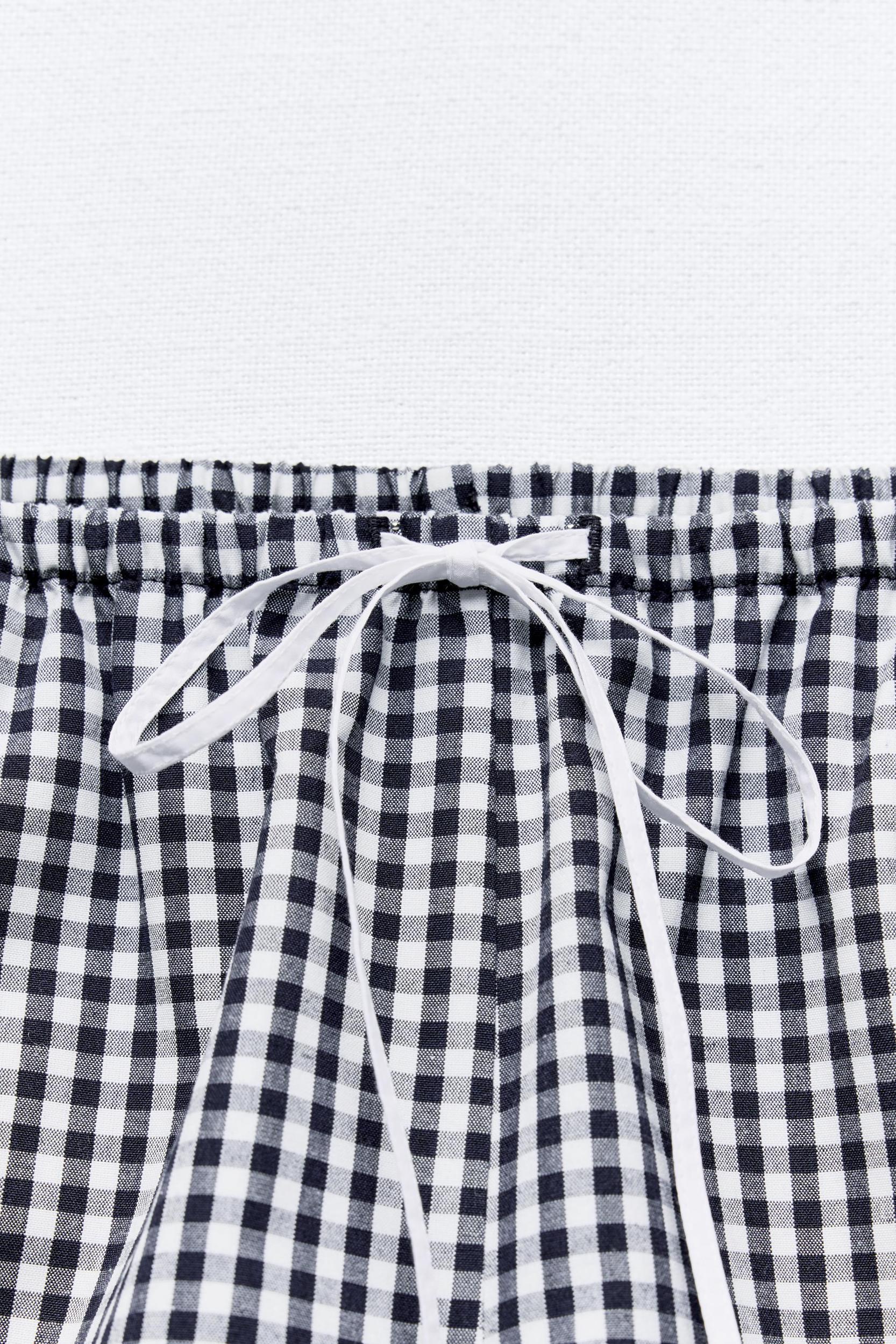 GINGHAM SHORTS WITH BOW Product Image