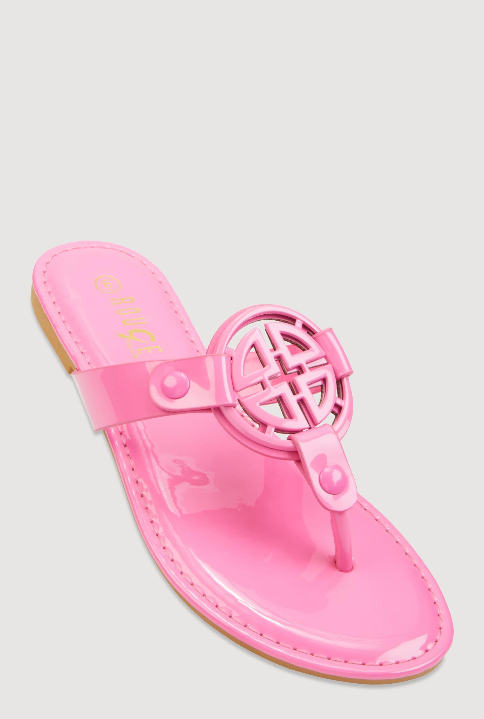 Womens Geometric Pendant Thong Sandals Product Image