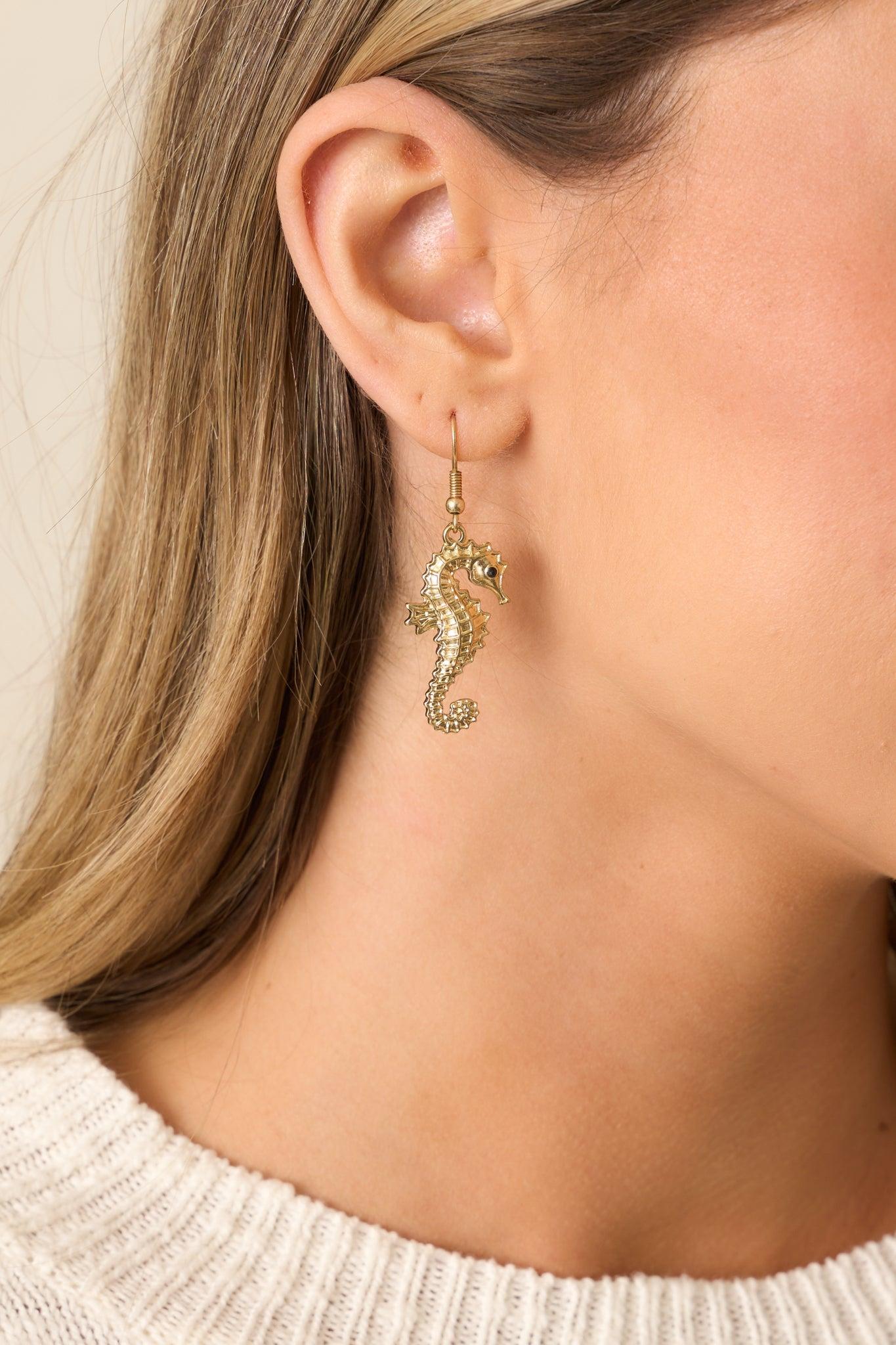 Into The Deep Gold Seahorse Earrings Product Image