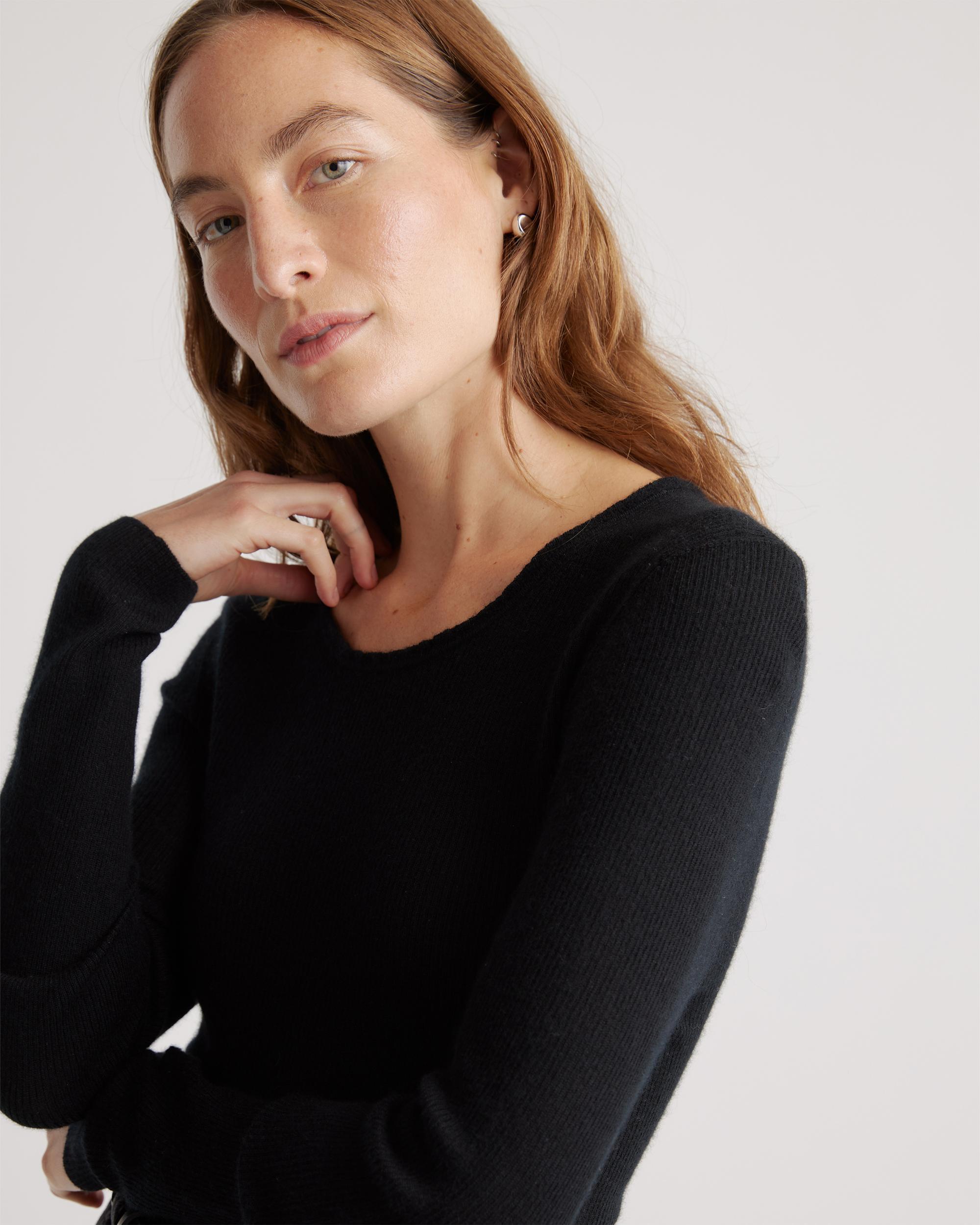 Quince | Women's Featherweight Cashmere Ribbed Crewneck Sweater Product Image